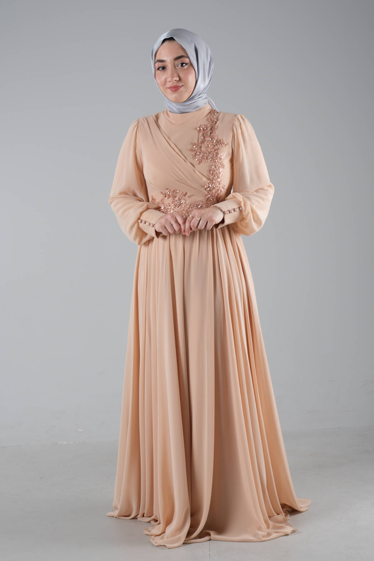 Bej Üzeri Taş İşlemeli Şifon Tesettür Abiye Elbise 6502316.55 - Ardanewline (1)