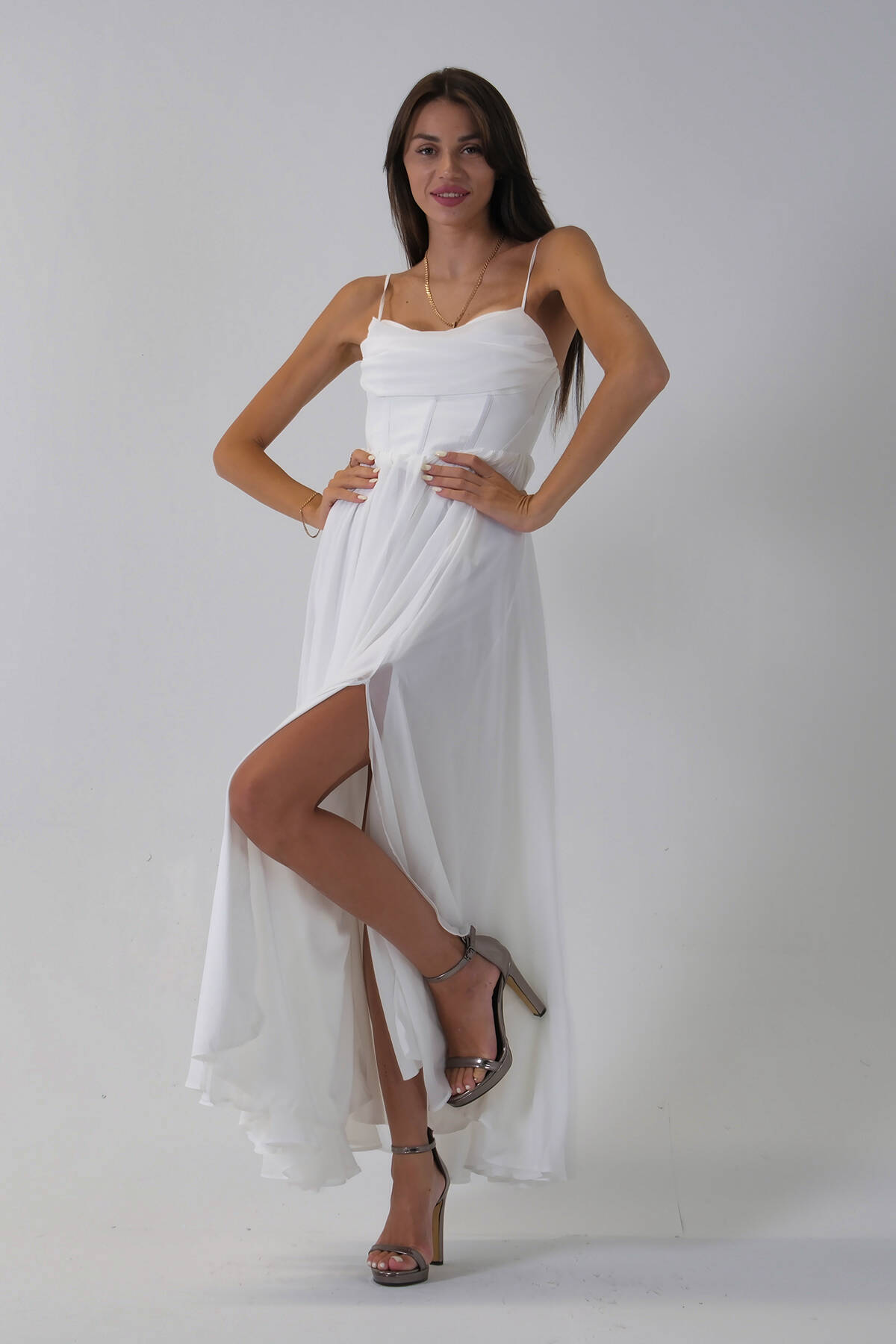 Beyaz Askılı Drapeli Uzun Şifon Abiye 08020032.15 - Ardanewline