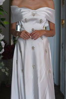 Beyaz Fiyonk Yaka Taş Detaylı Abiye 9705541.15 - 7