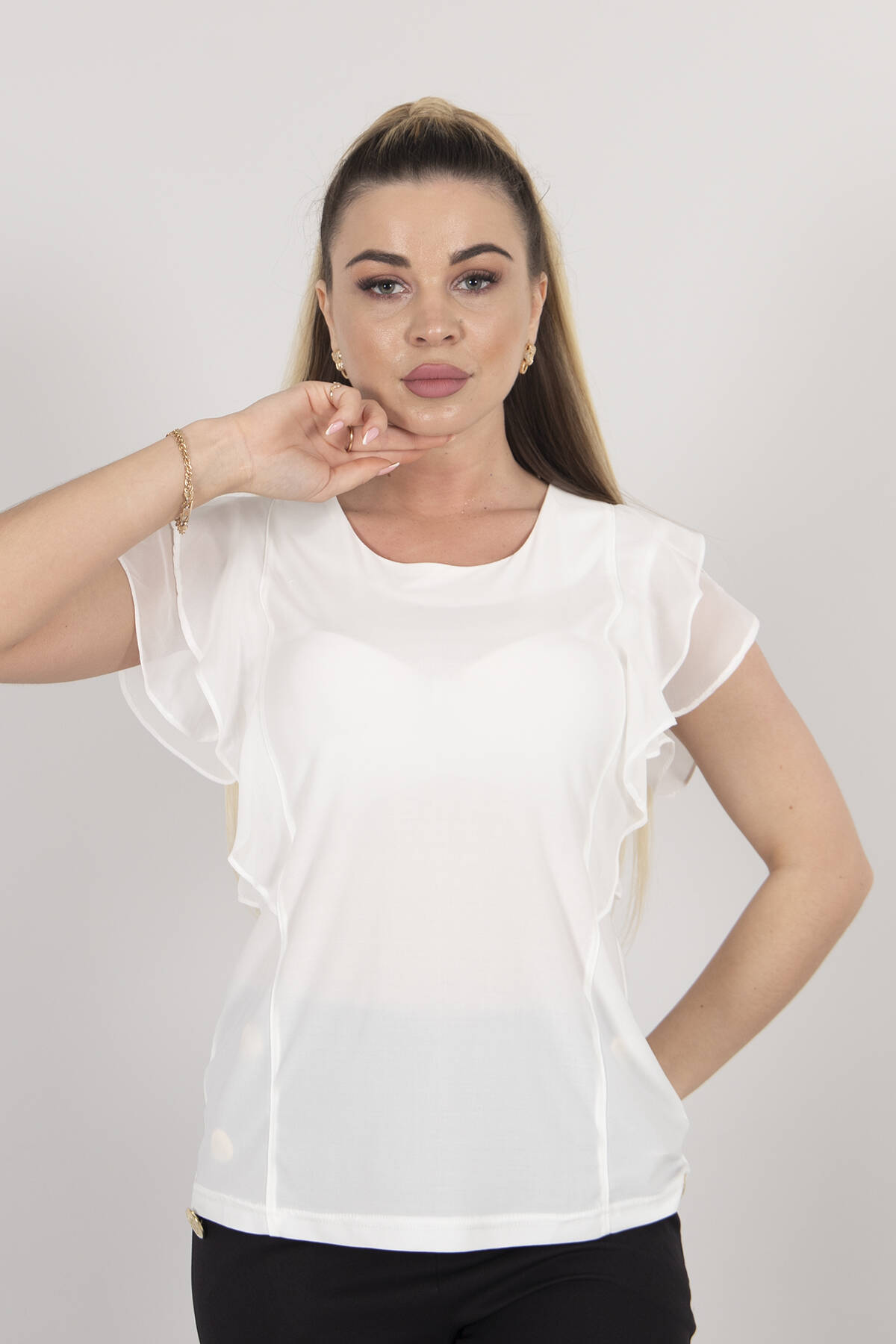 Beyaz Kolları Fırfırlı Bluz 4202603.15 - Ardanewline