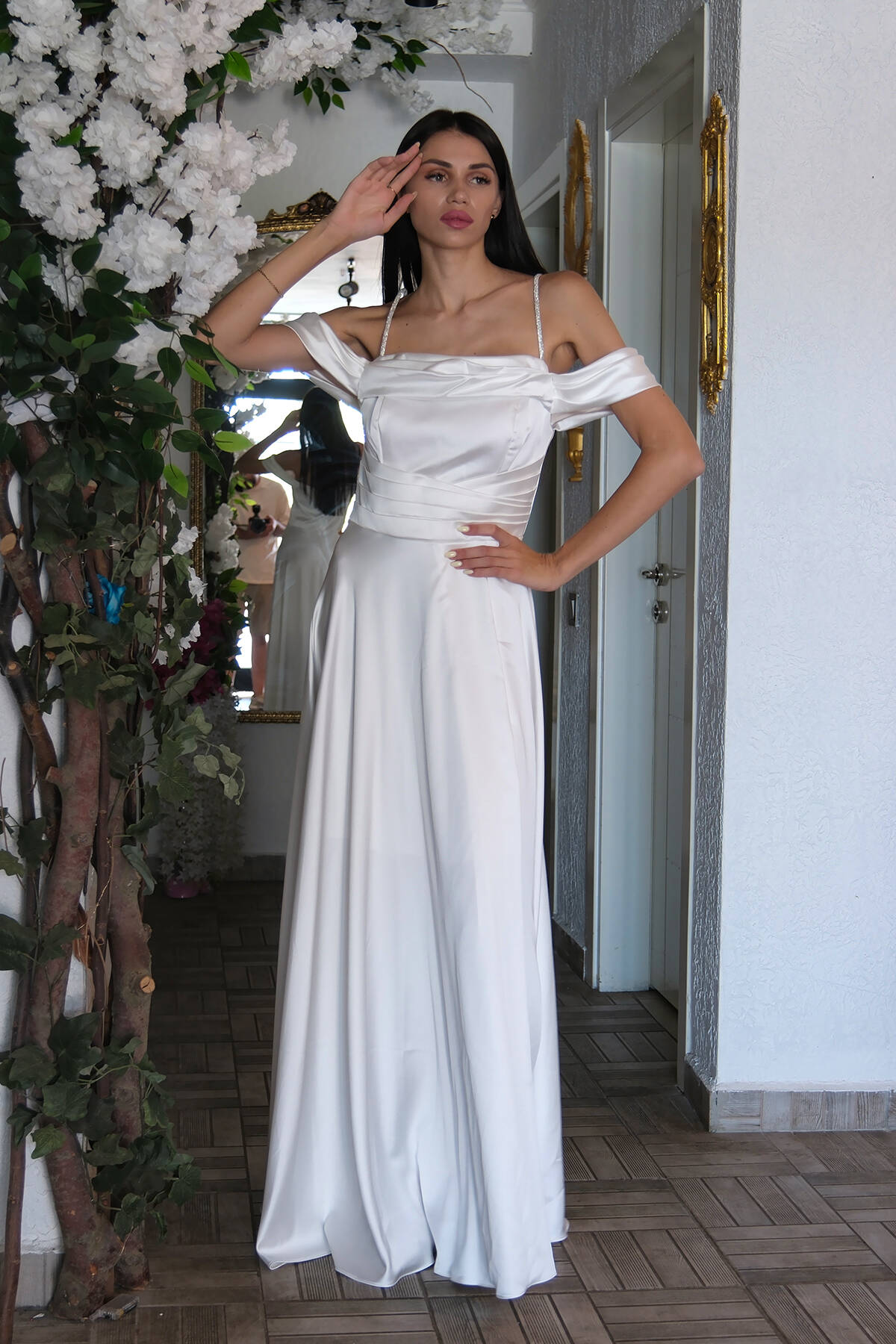 Beyaz Taş Askılı Düşük Kol Saten Abiye 0806118.15 - Ardanewline