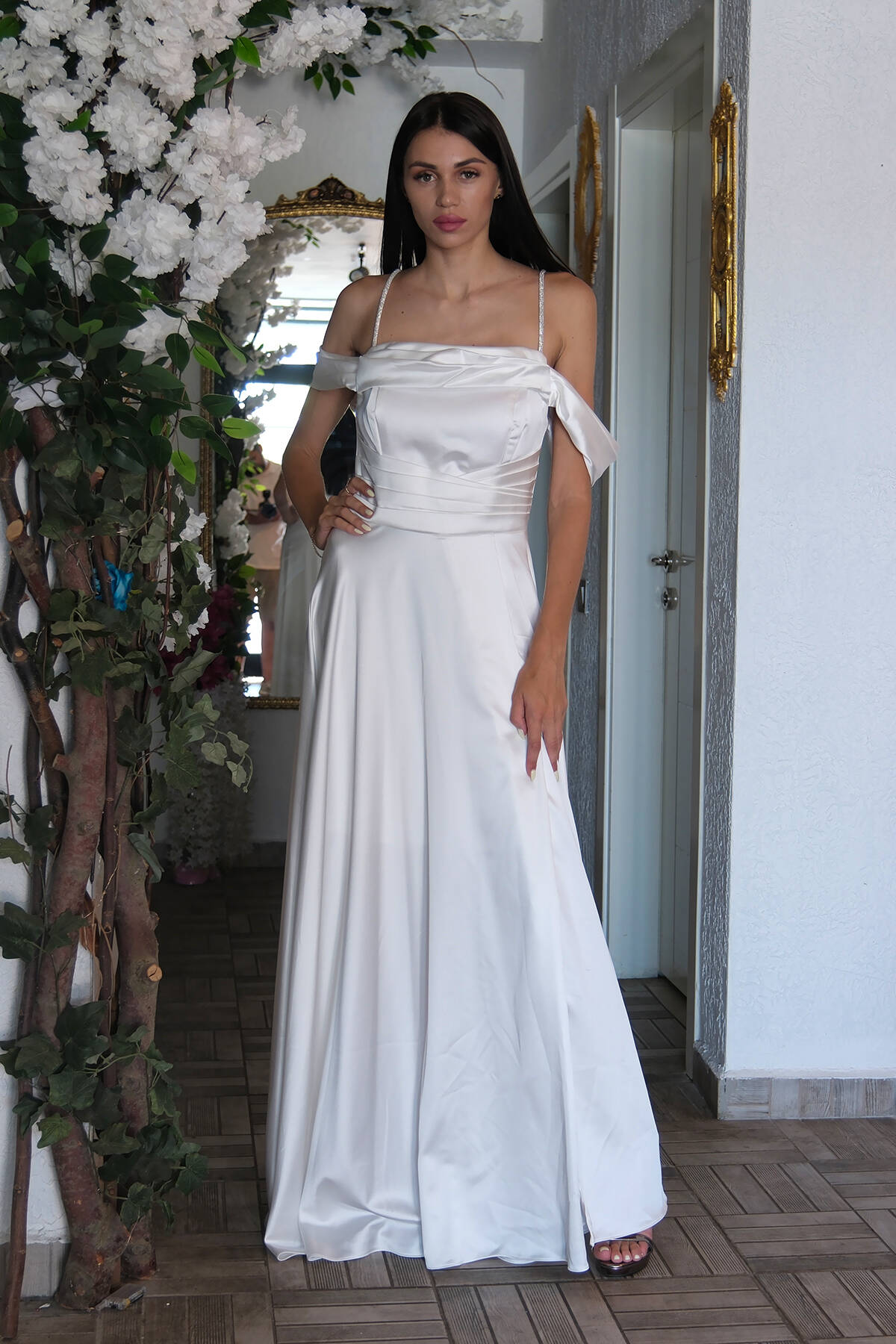 Beyaz Taş Askılı Düşük Kol Saten Abiye 0806118.15 - Ardanewline (1)