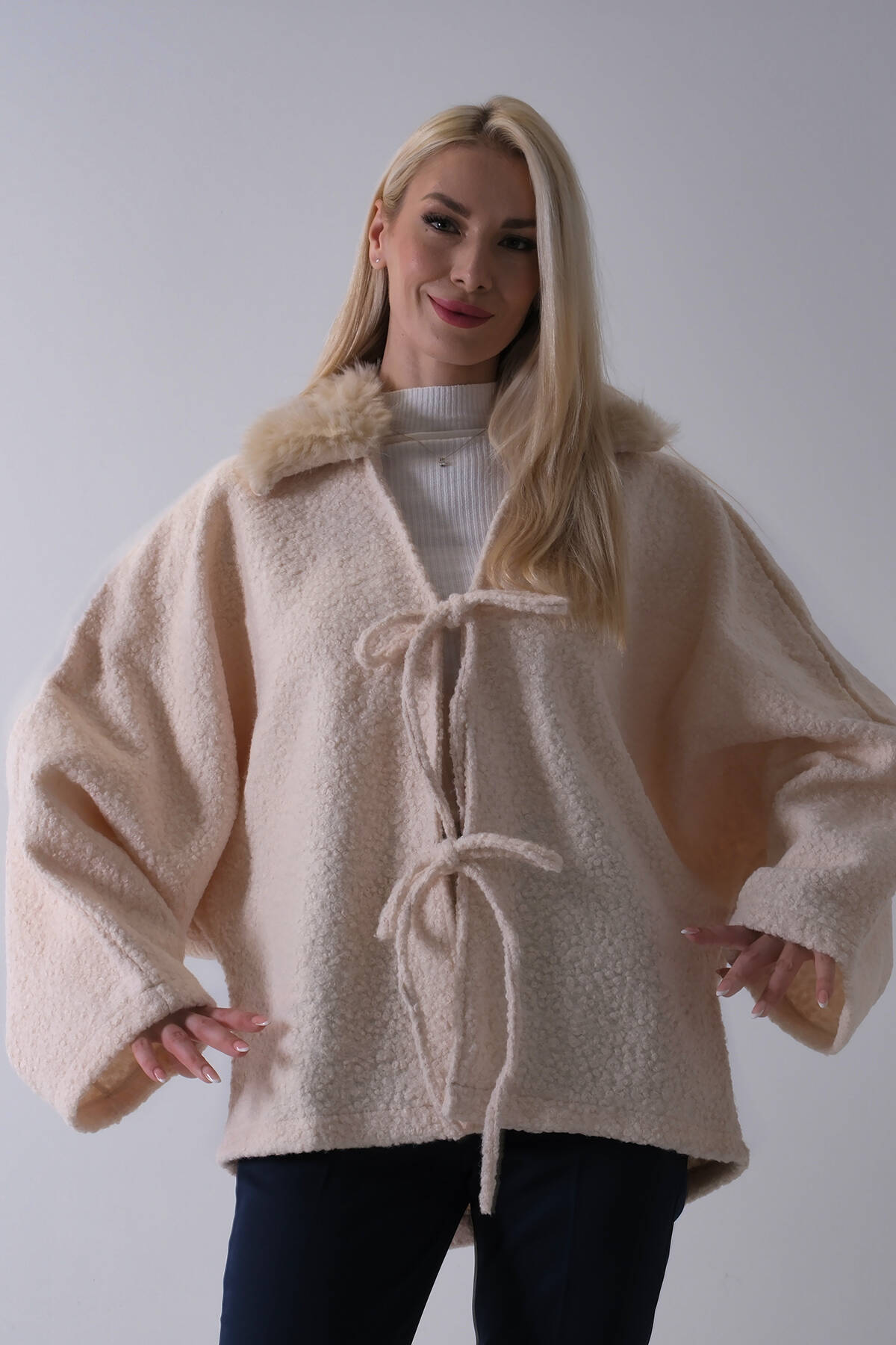 Ekru Önü Bağlama Detaylı Yakası Kürklü Panço 47122475.147 - Ardanewline (1)