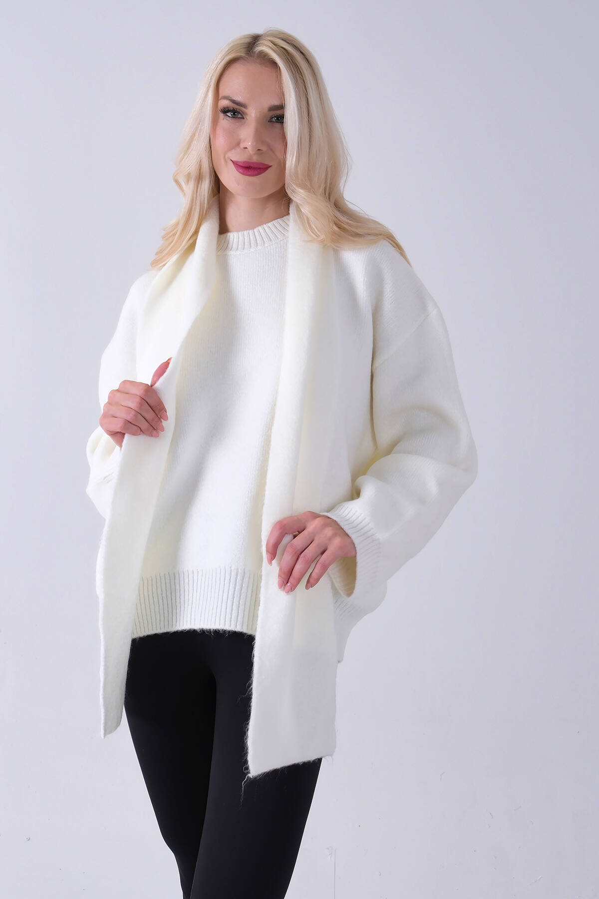 Ekru Şal Aksesuarlı Bisiklet Yaka Triko Kazak 46892633.147 - Ardanewline