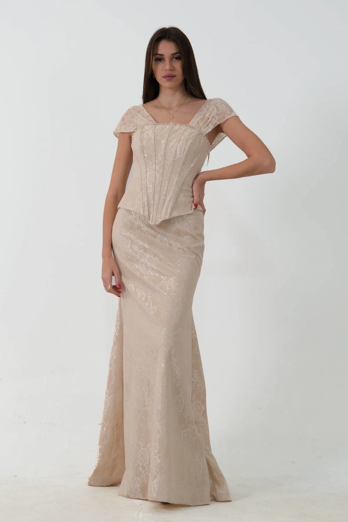 Gold Korse Detaylı Dantel Kapamalı Düşük Omuz Abiye 9705791.122 - Ardanewline