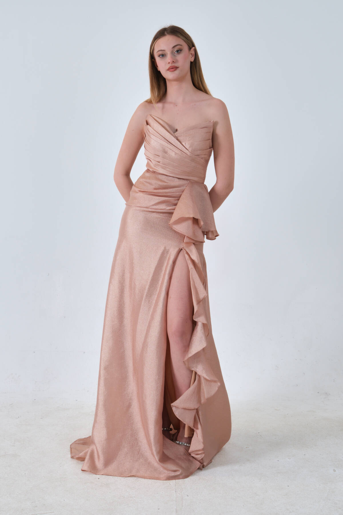 Gold Önü Fırfırlı Straplez Abiye 0801184.122 - Ardanewline