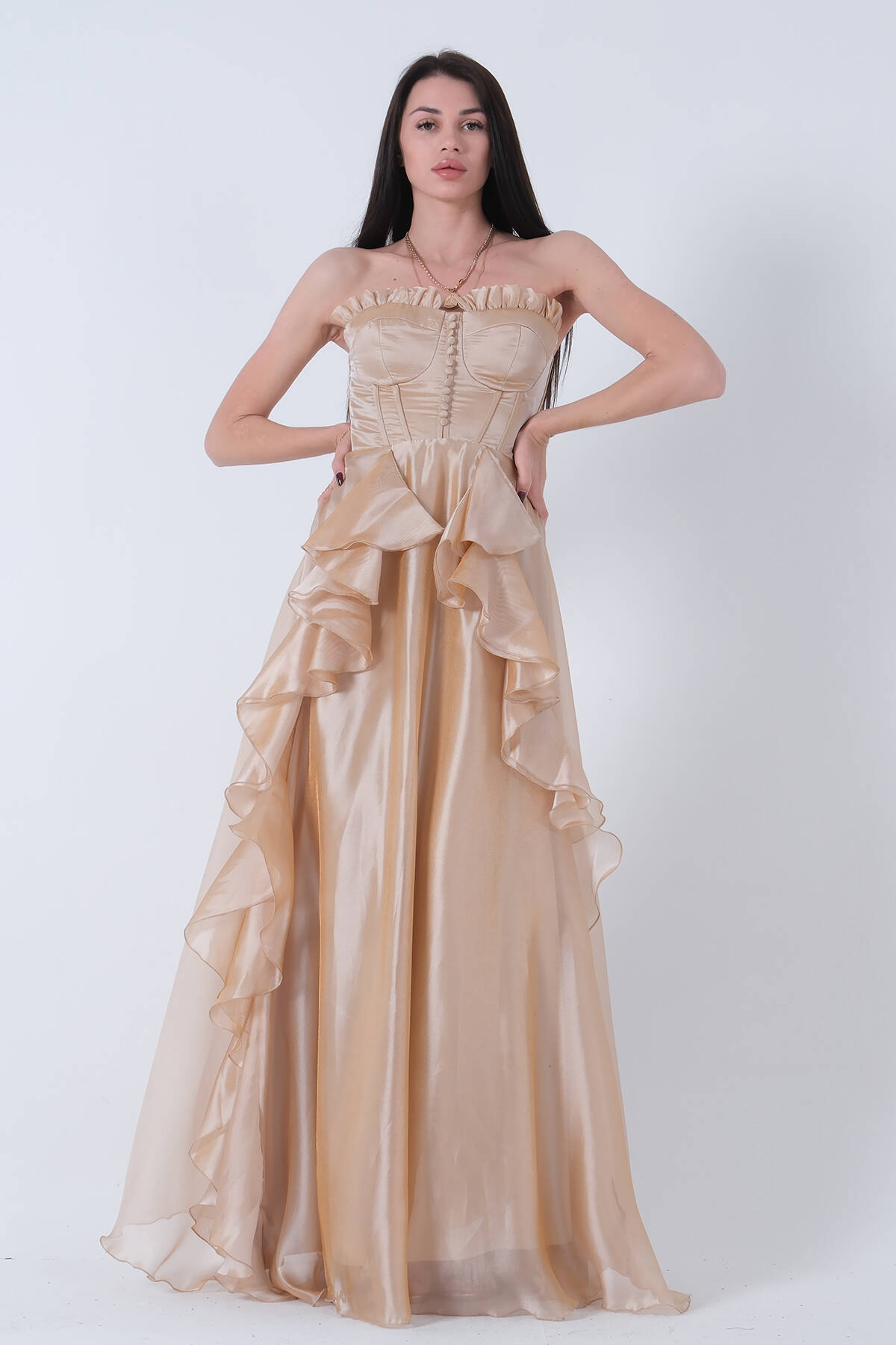 Gold Straplez Yaka Yırtmaçlı Eteği Fırfırlı Abiye 9705234.122 - Ardanewline (1)