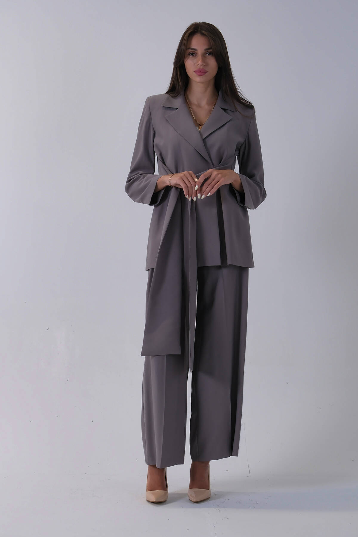 Gri Ceket Kuşak Bağlama Detaylı Pantolonlu Takım 0106327.06 - Ardanewline (1)