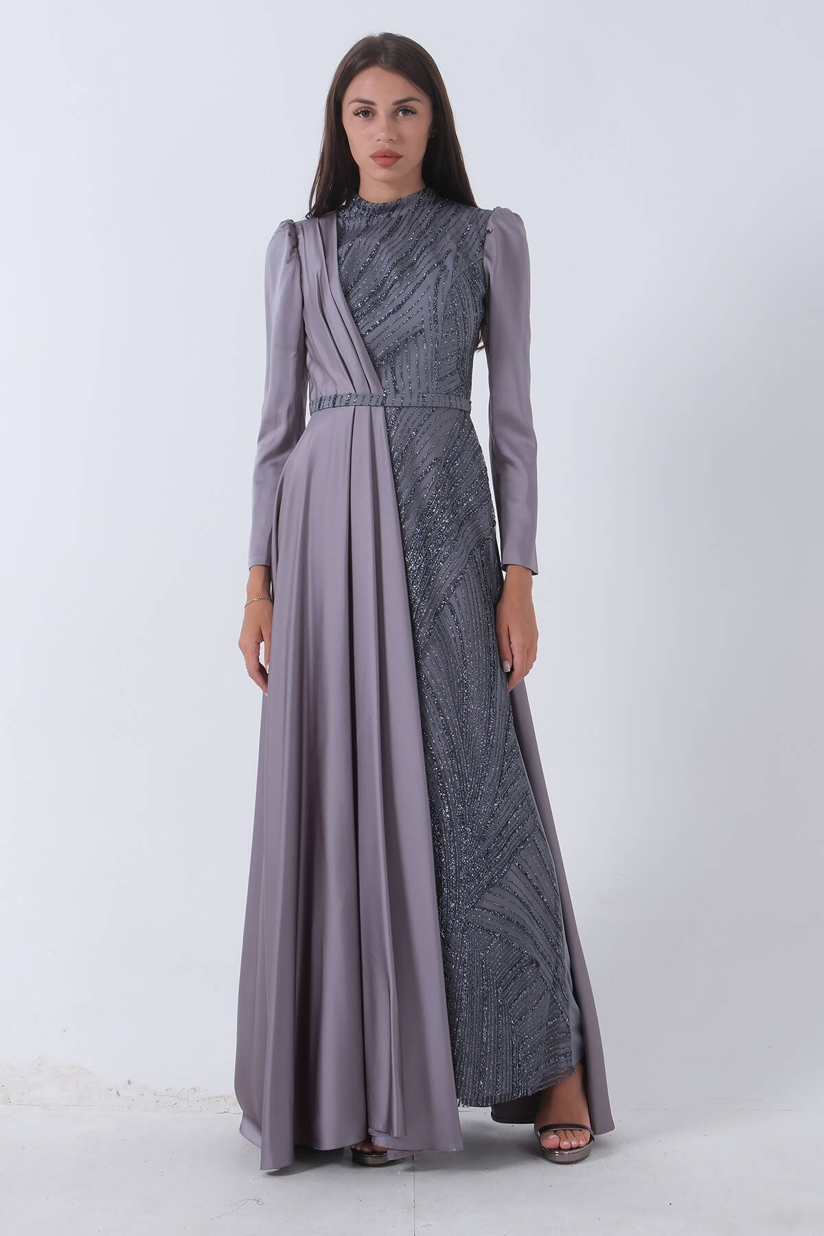 Gri İç Kısmı Simli Saten Abiye 6502431.06 - Ardanewline