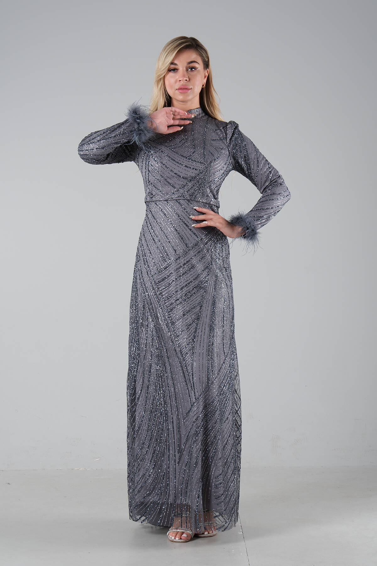 Gri Kol Uçları Tüylü Abiye Elbise 6502437.06 - Ardanewline (1)