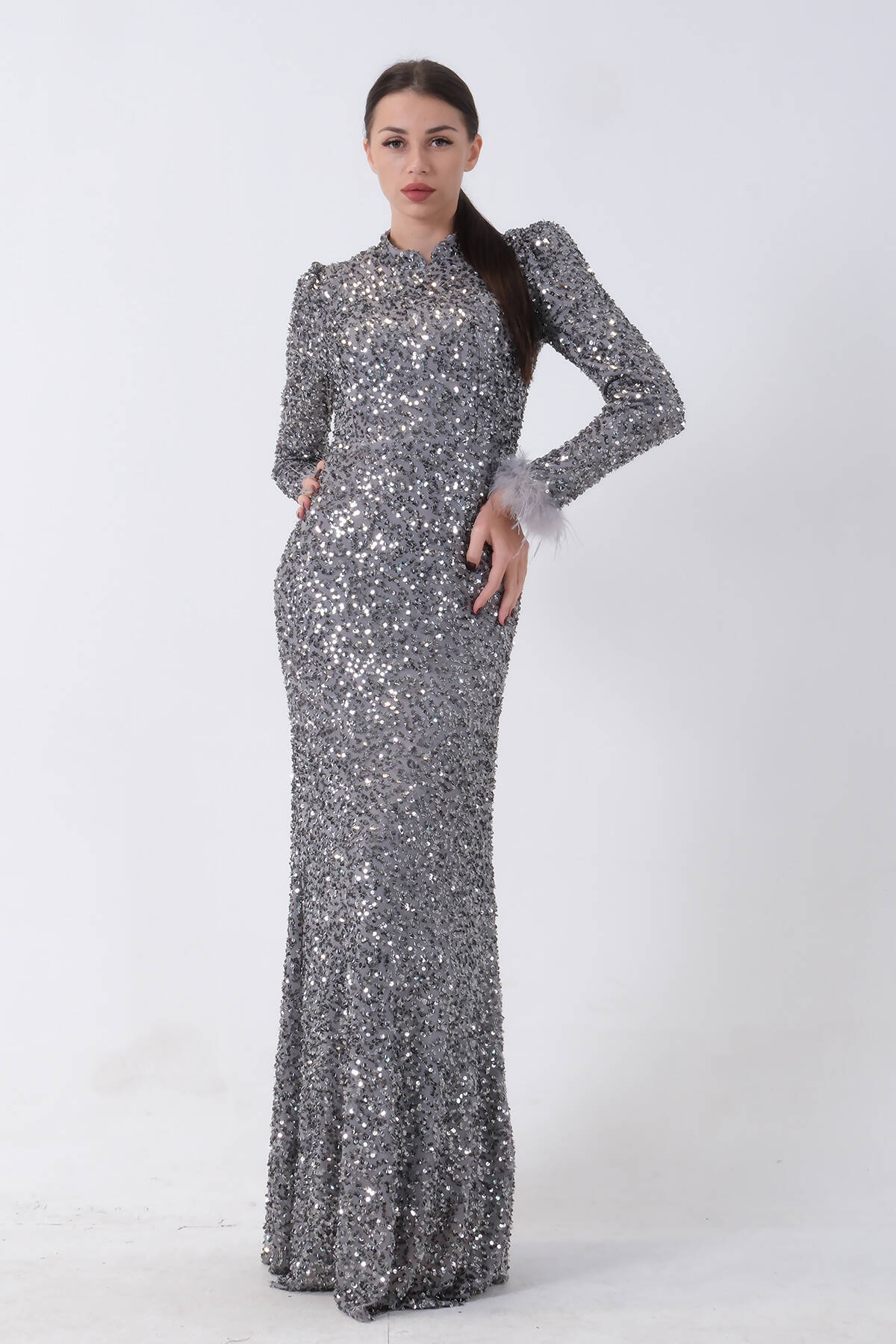 Gri Pul Payetli ve Tüy Detaylı Tesettür Abiye 6502490.06 - Ardanewline
