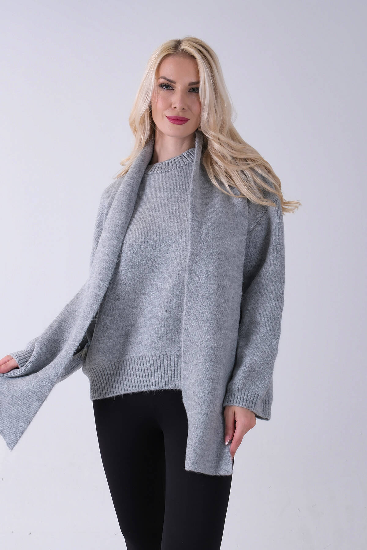 Gri Şal Aksesuarlı Bisiklet Yaka Triko Kazak 46892633.06 - Ardanewline