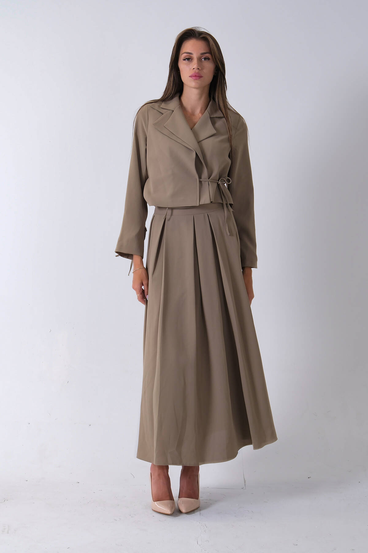 Haki Bel ve Bilek Bağlama Detaylı Crop Ceket Etekli Takım 4592249.23 - Ardanewline