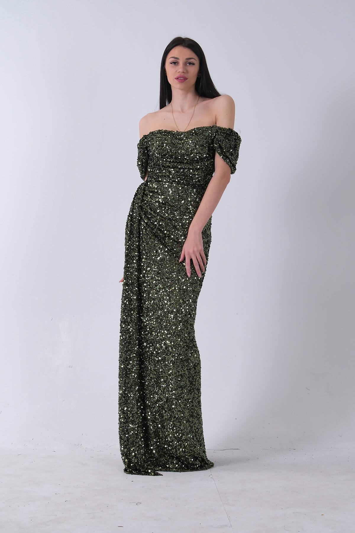 Haki Kadın Omzu Açık Payetli Yırtmaçlı Uzun Abiye Elbise 9705544.23 - Ardanewline