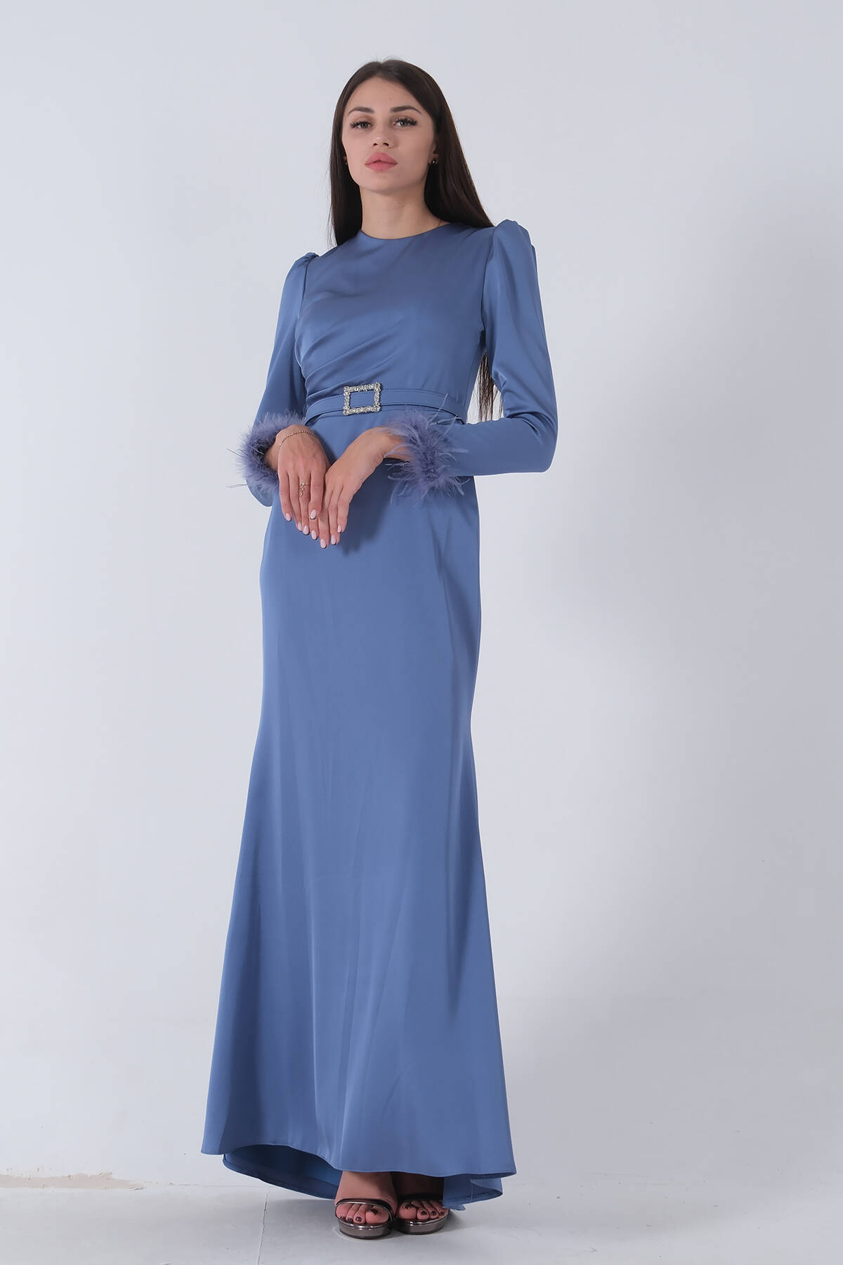İndigo Kemerli Kol Ucu Tüylü Tesettür Abiye 6502476.98 - Ardanewline (1)