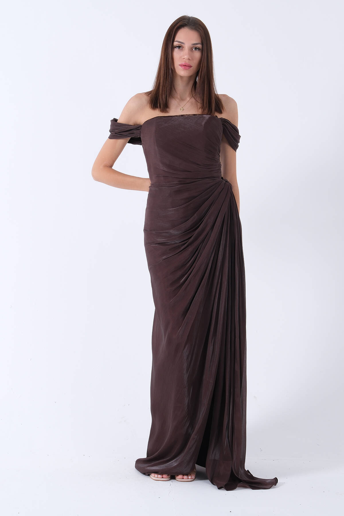 Kahve Bel Büzgülü Yırtmaç Detaylı Sırt Bağlamalı Düşük Omuz Abiye 9705858.05 - ArdaNewline (1)