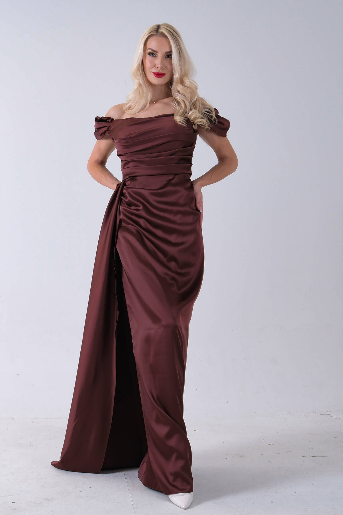 Kahve Drape Detaylı Saten Kumaş Abiye Elbise 9704858.05 - Ardanewline