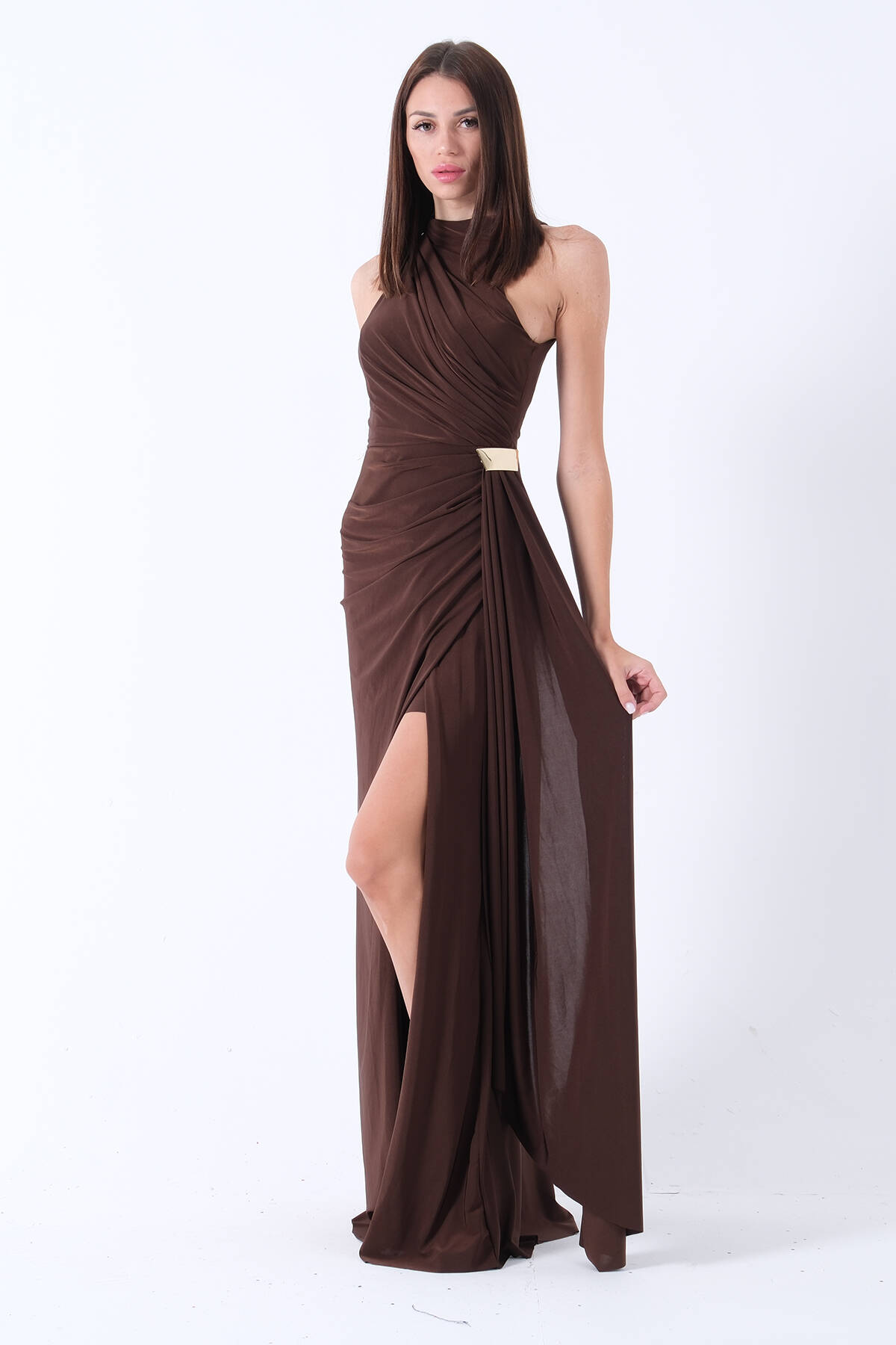 Kahve Halter Yaka Drapeli Beli Gold Toka Detaylı Straplez Abiye 9705862.05 - ArdaNewline (1)
