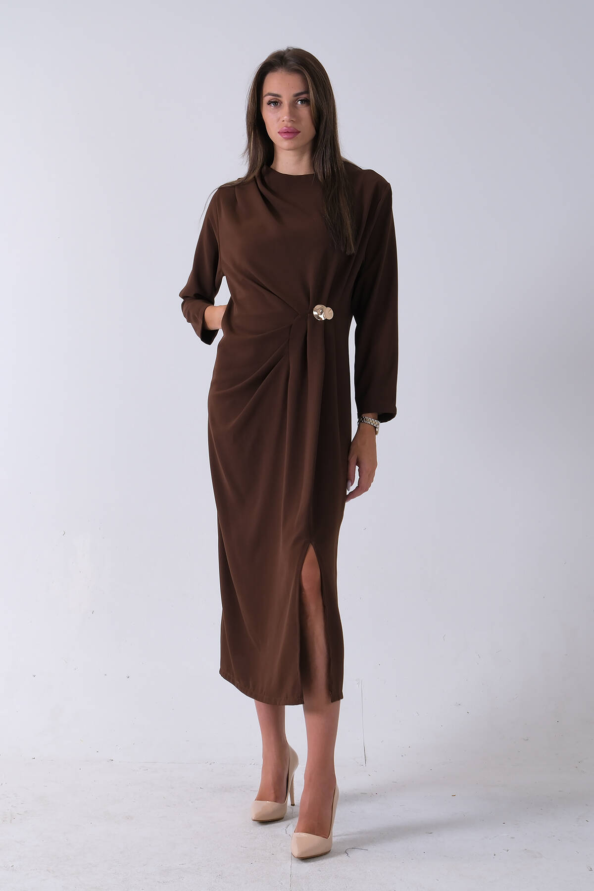 Kahve Omuz ve Beli Pileli Toka Detaylı Elbise 3975478.05 - Ardanewline