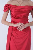 Kırmızı Drape Detaylı Saten Kumaş Abiye Elbise 9704858.08 - video