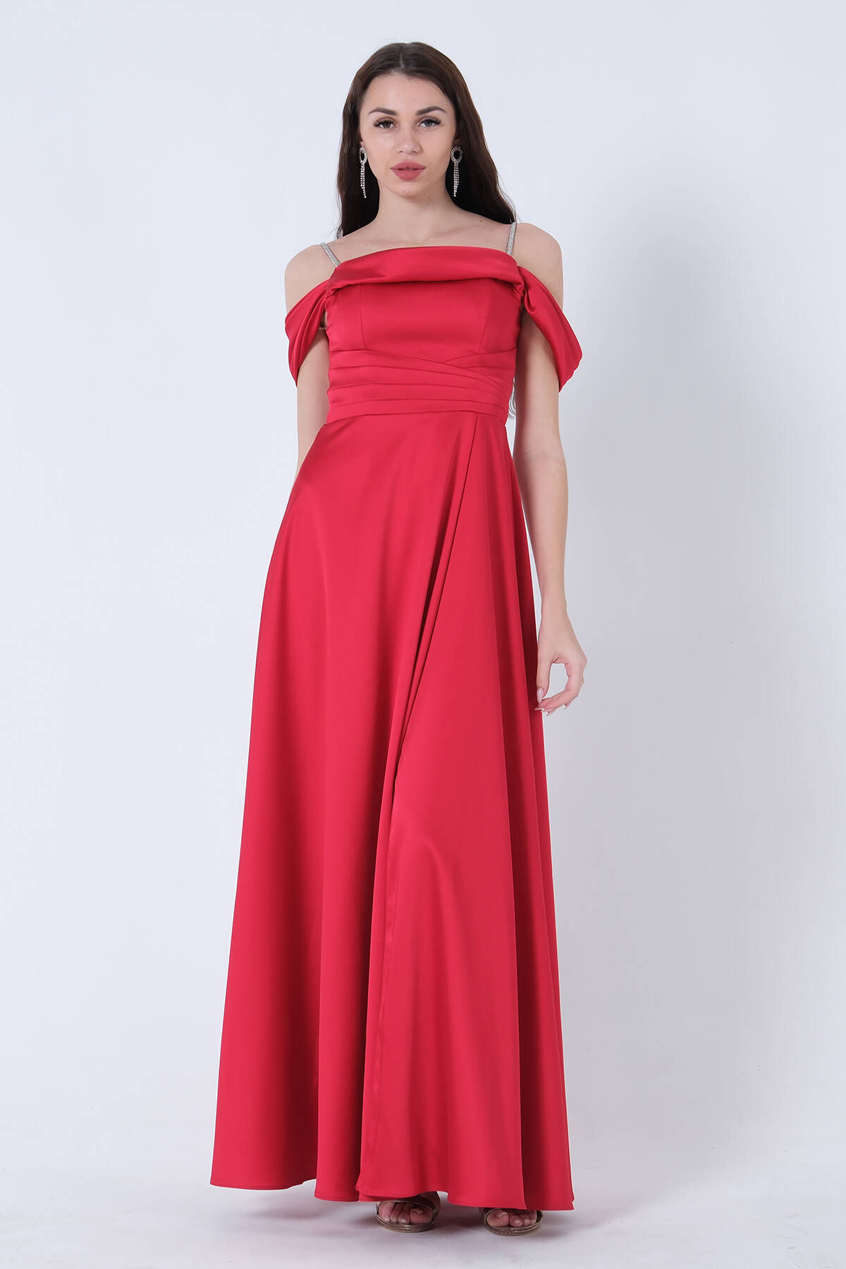 Kırmızı Taş Askılı Düşük Kol Saten Abiye 0806118.08 - Ardanewline