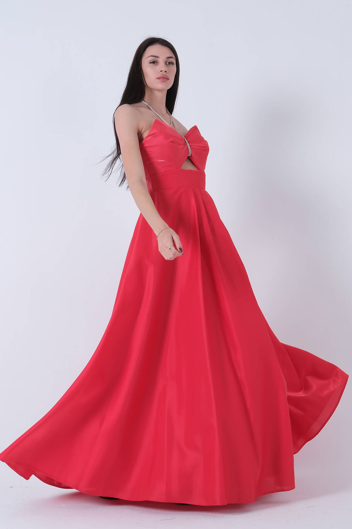 Kırmızı Taş Askılı Parlak Saten Kumaş Bel Dekolteli Abiye 9705261.08 - Ardanewline