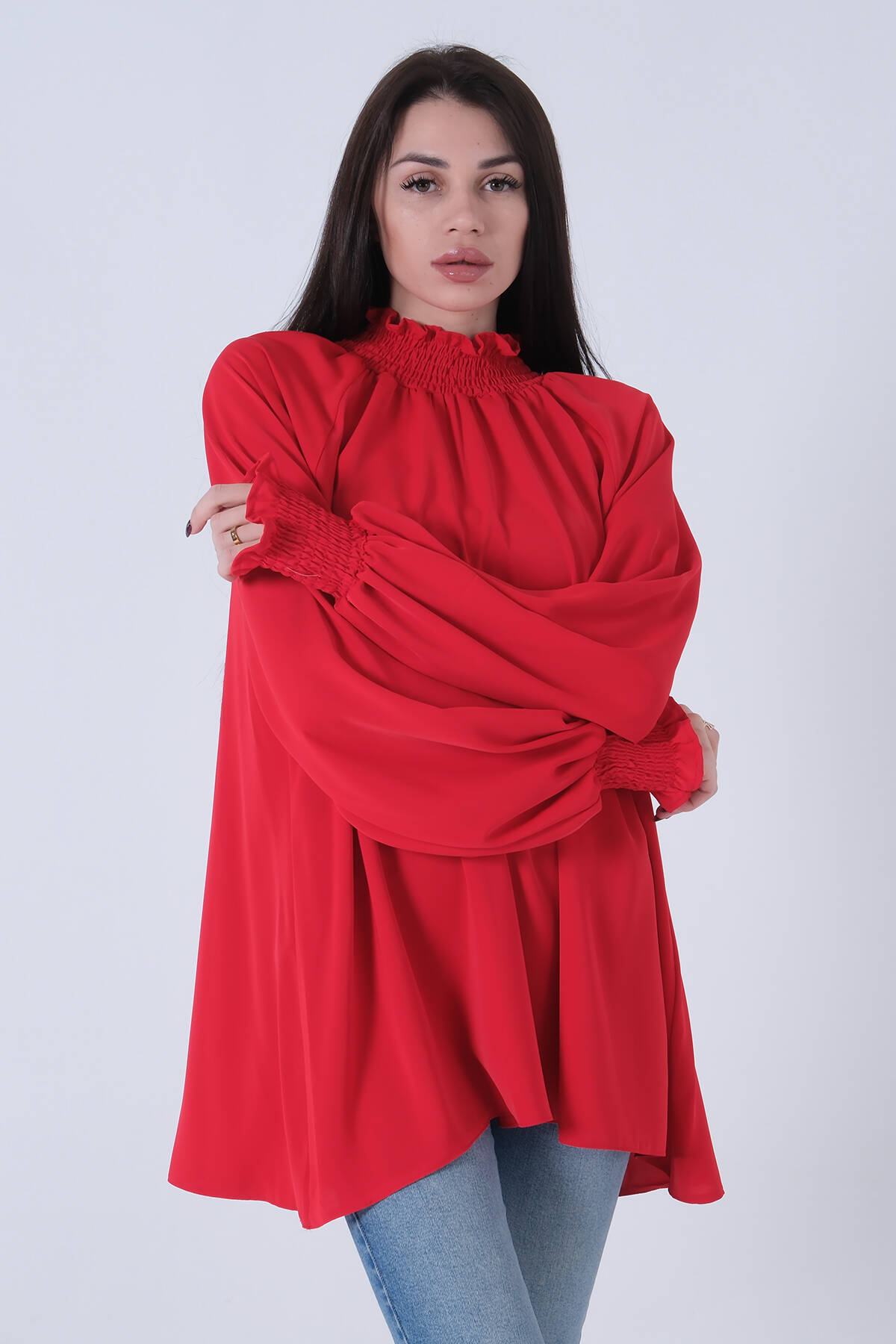 Kırmızı Yakası ve Bilegi Fırfırlı Tunik 3972762.08 - Ardanewline