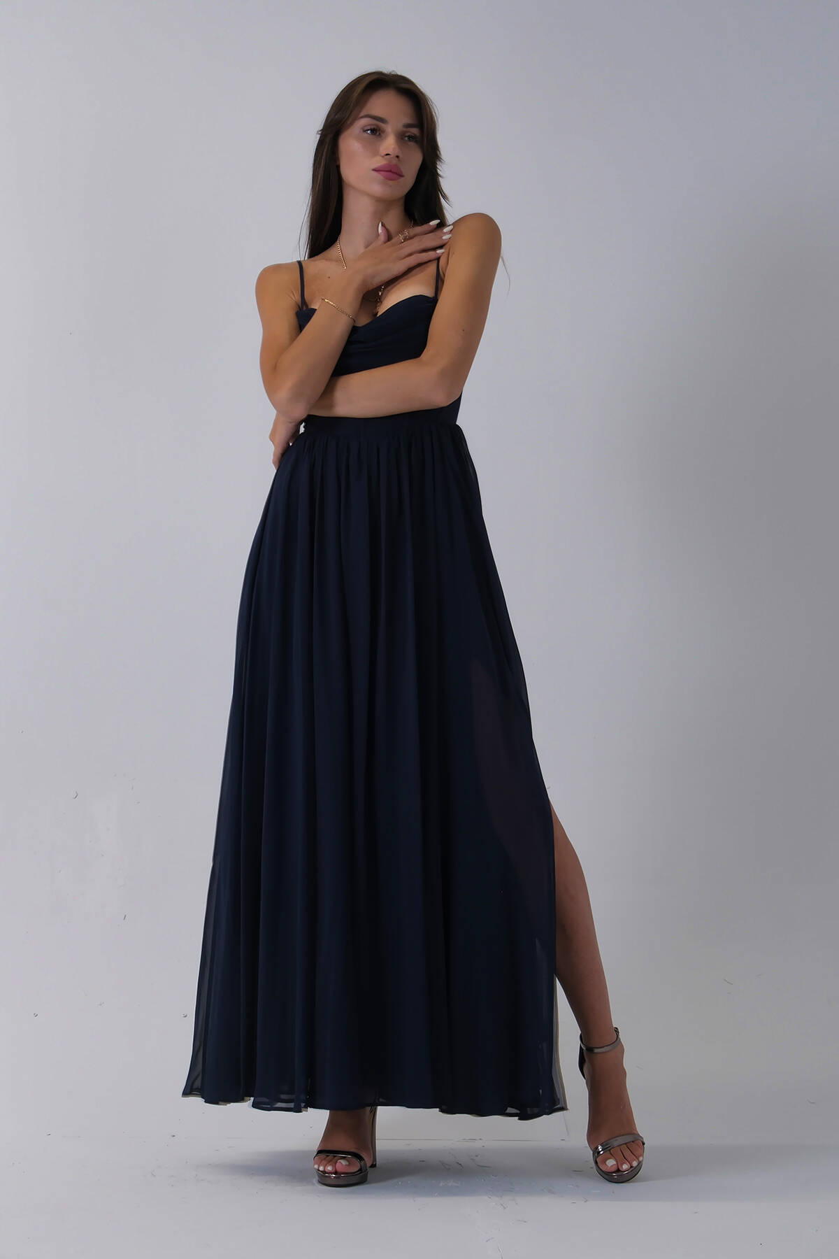 Lacivert Askılı Drapeli Uzun Şifon Abiye 08020032.02 - Ardanewline (1)