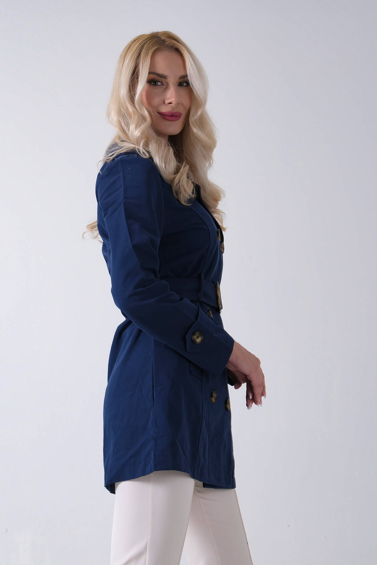 Lacivert Bilek ve Omuz Apolet Detaylı Kemerli Düğme Kapamalı Trenç 4200829.02 - Ardanewline (1)