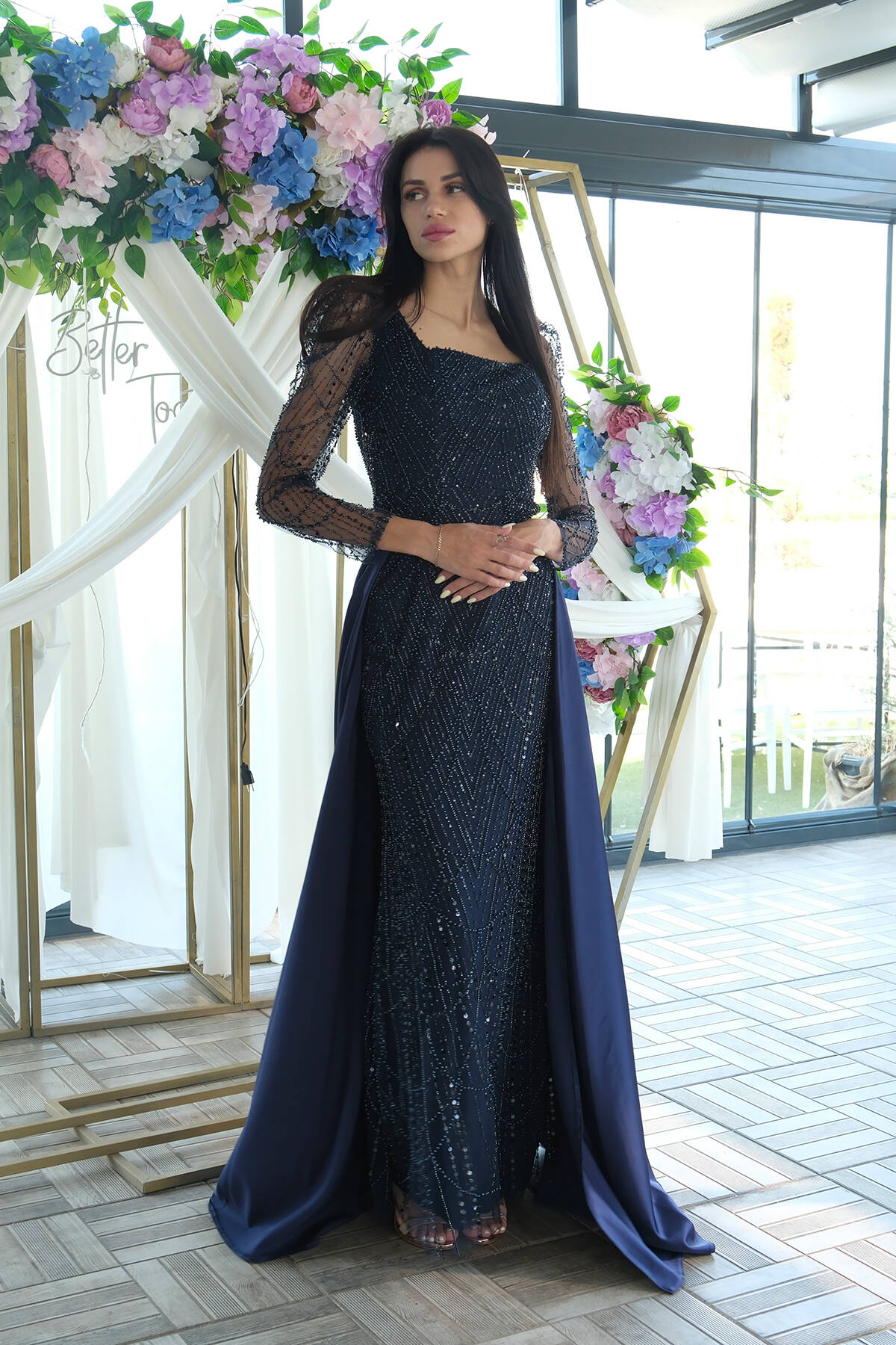 Lacivert Boncuk İşlemeli Tül Kol Detaylı Uzun Abiye 9705463.02 - Ardanewline