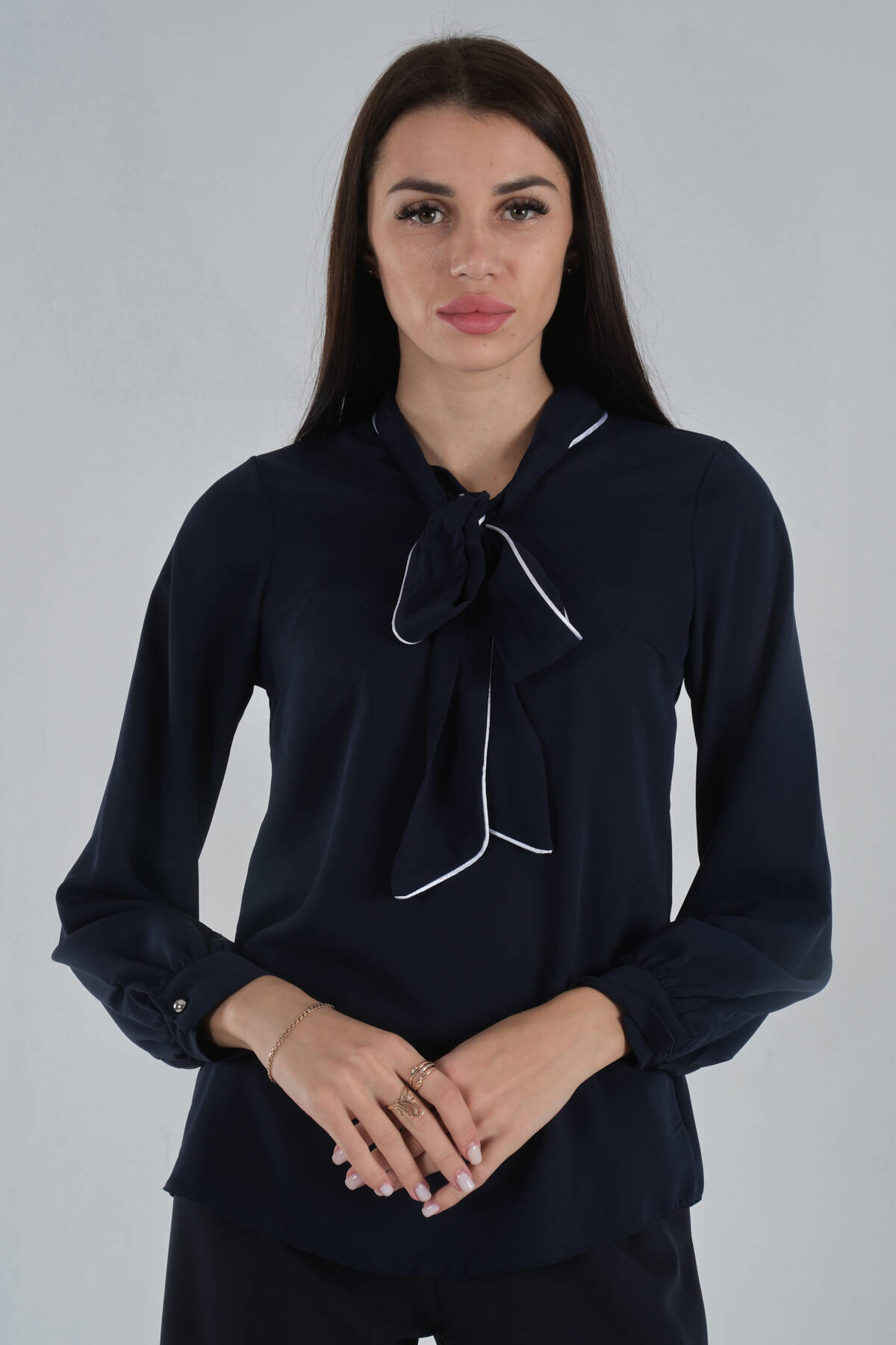Lacivert Boyun Şal Bağlama Detaylı Bluz 4594017.02 - Ardanewline