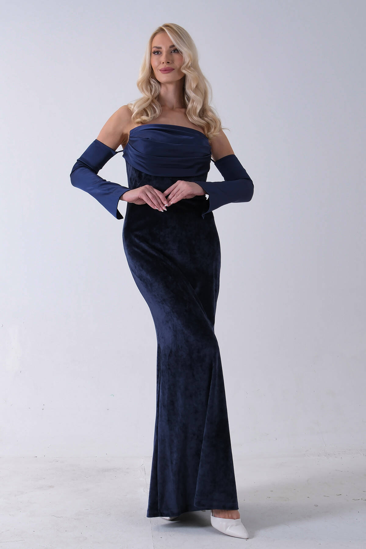 Lacivert Drapeli Takma Kol Detaylı Kadife Abiye 0801068.02 - Ardanewline (1)