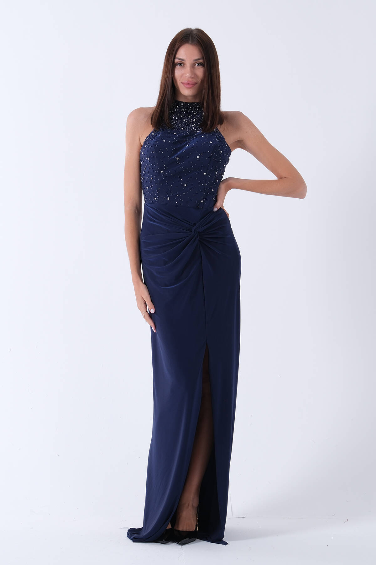Lacivert Halter Yaka Üzeri Taş İşlemeli Straplez Abiye 9705668.02 - ArdaNewline