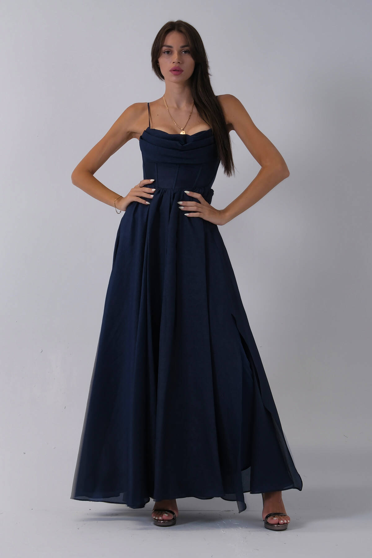 Lacivert İnce Askılı Uzun Şifon Abiye Elbise 08020031.02 - Ardanewline (1)