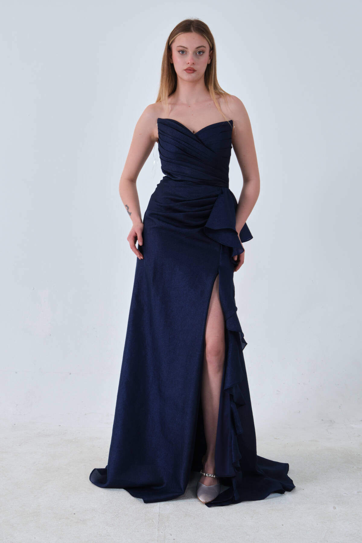 Lacivert Önü Fırfırlı Straplez Abiye 0801184.02 - Ardanewline