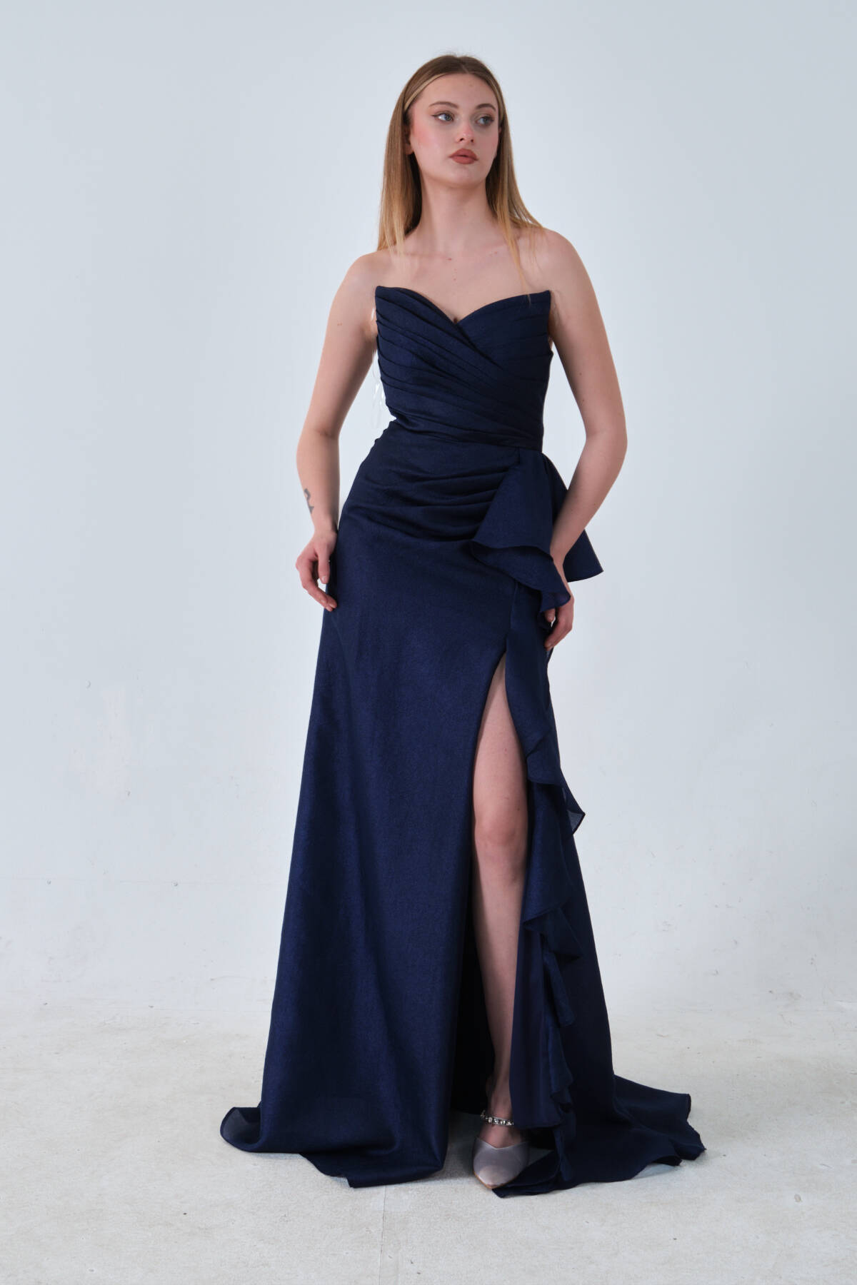 Lacivert Önü Fırfırlı Straplez Abiye 0801184.02 - Ardanewline (1)