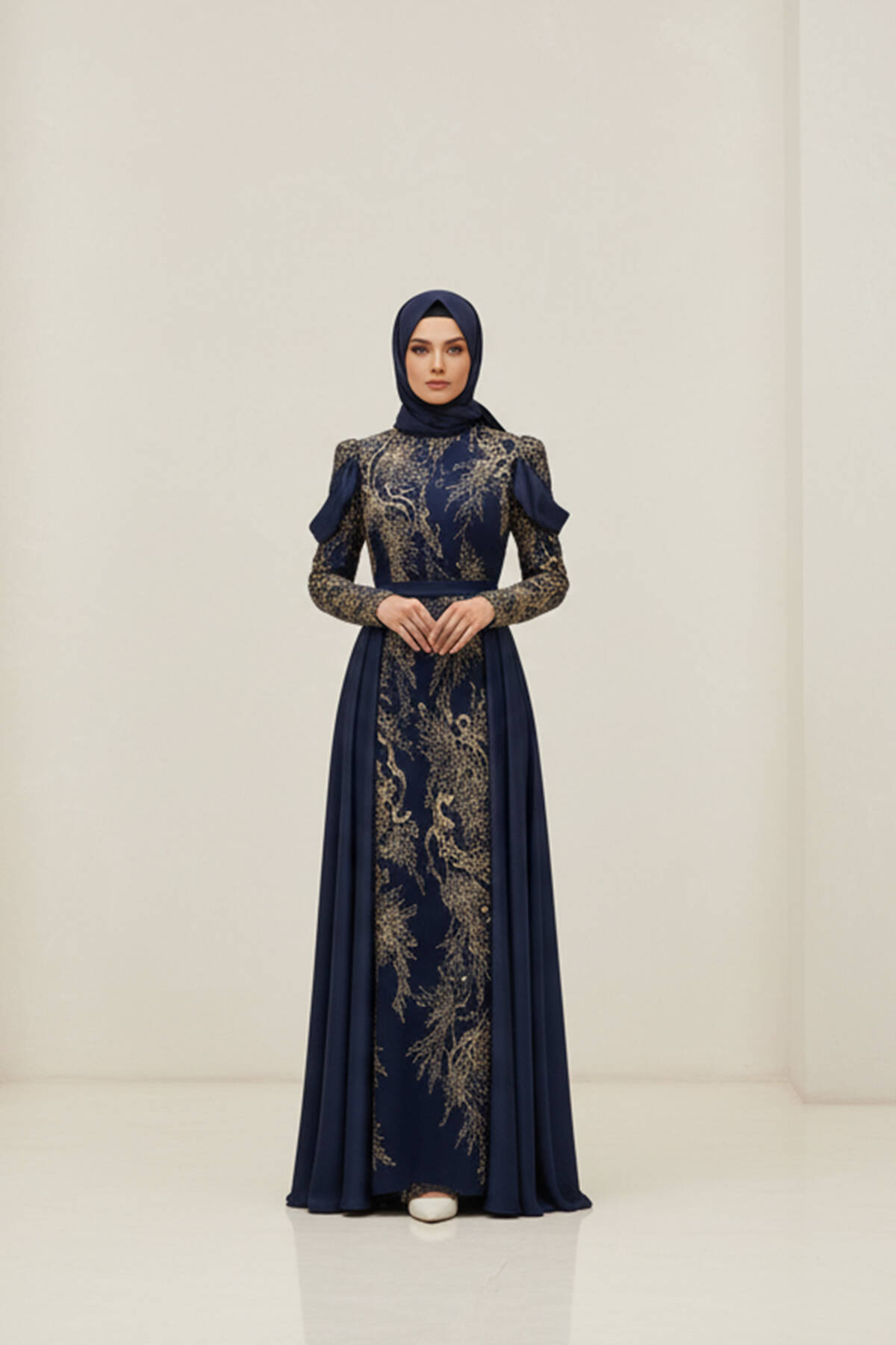 Lacivert Üzeri Taş İşlemeli Bisiklet Yaka Tesettür Elbise 6502502.02 - Ardanewline