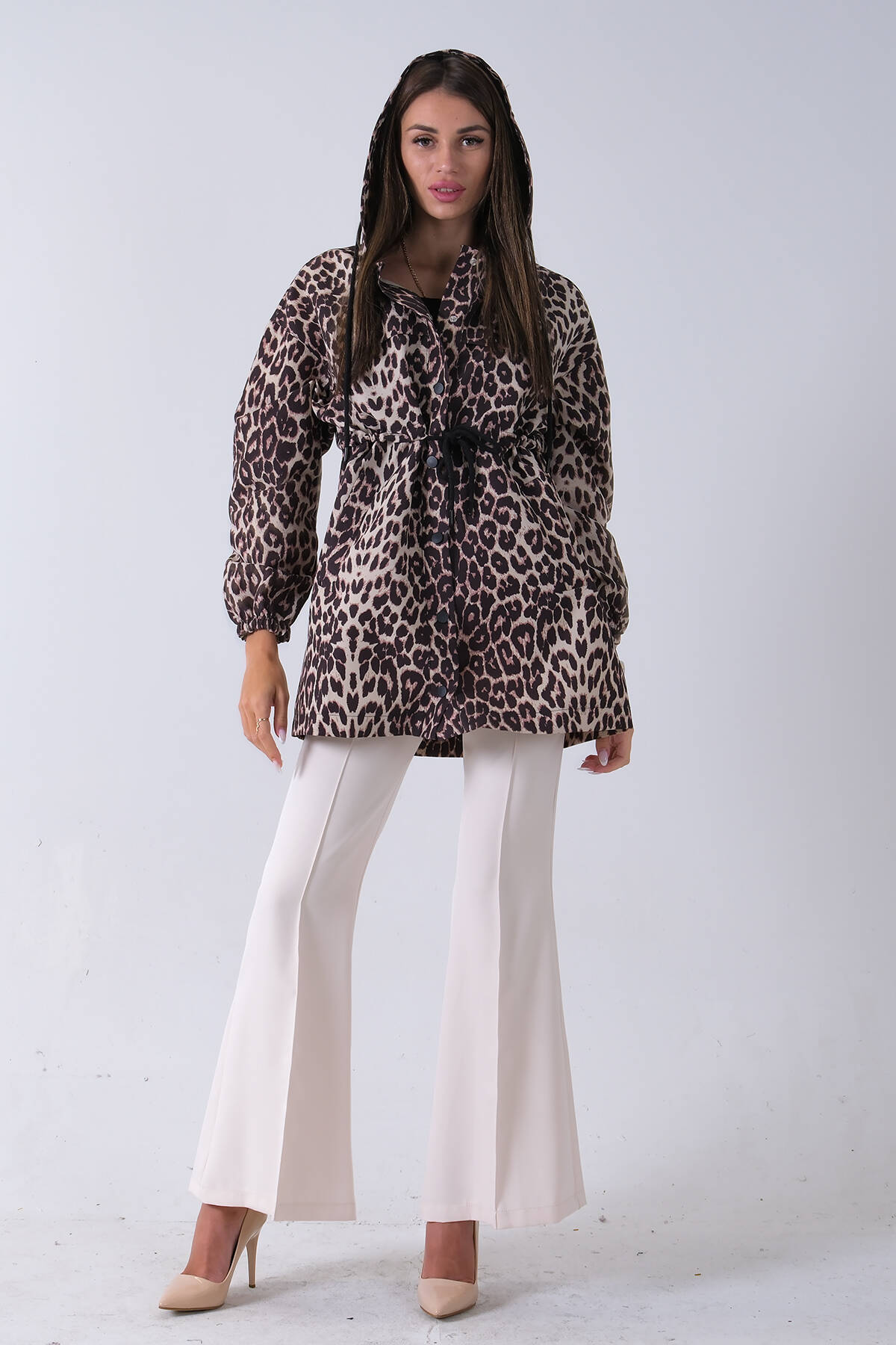 Leopar Bel Büzgü Detaylı Kapüşonlu Leopar Desenli Trençkot 3971012.53 - Ardanewline