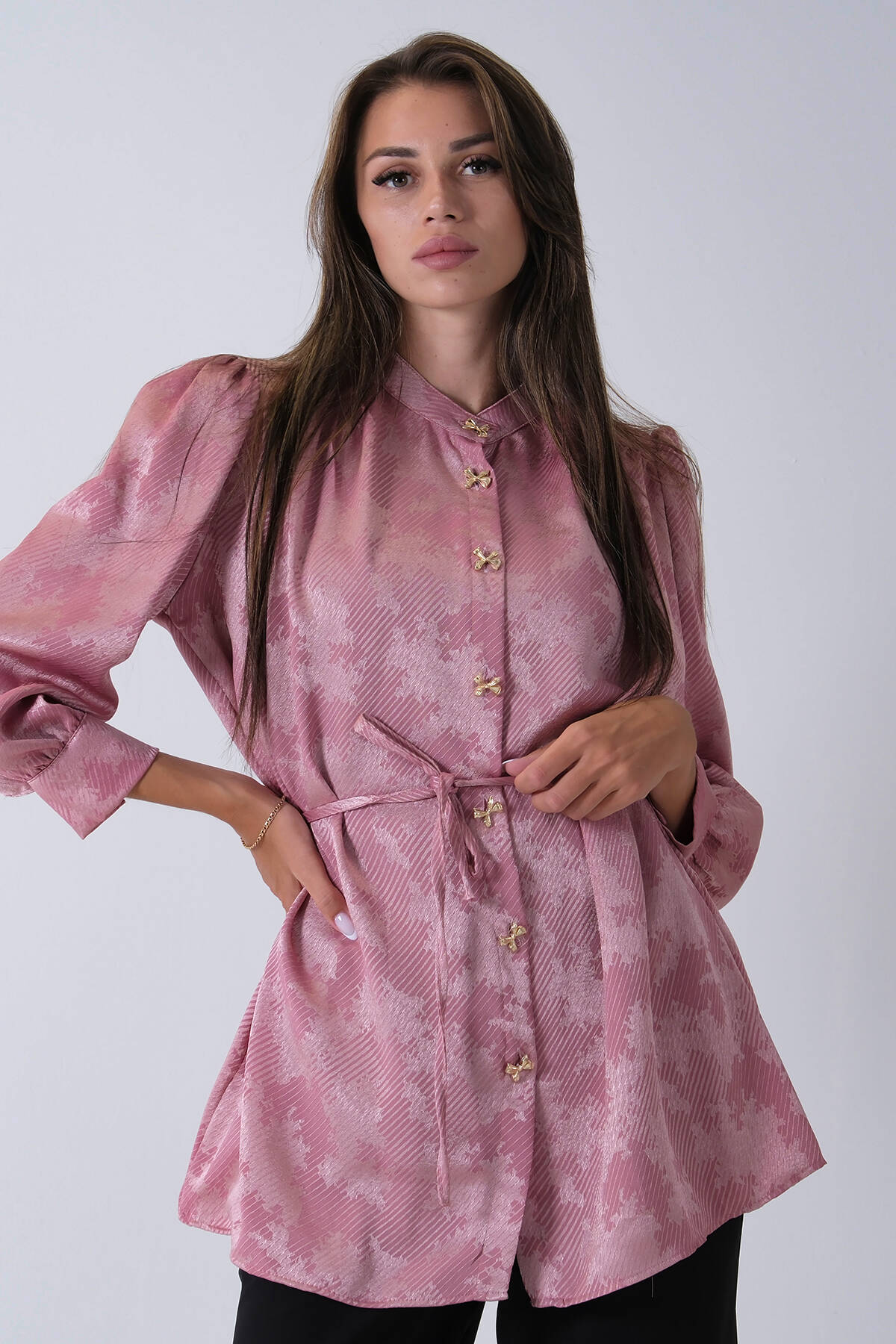 Pembe Hakim Yaka Bel Bağlamalı Desenli Tunik 4595333.10 - Ardanewline (1)