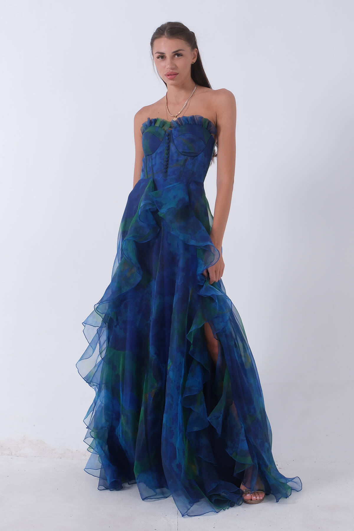 Saks Straplez Yaka Yırtmaçlı Eteği Fırfırlı Abiye 9705163.26 - Ardanewline