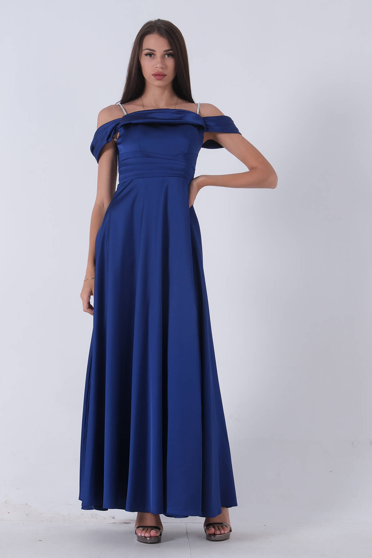 Saks Taş Askılı Düşük Kol Saten Abiye 0806118.26 - Ardanewline