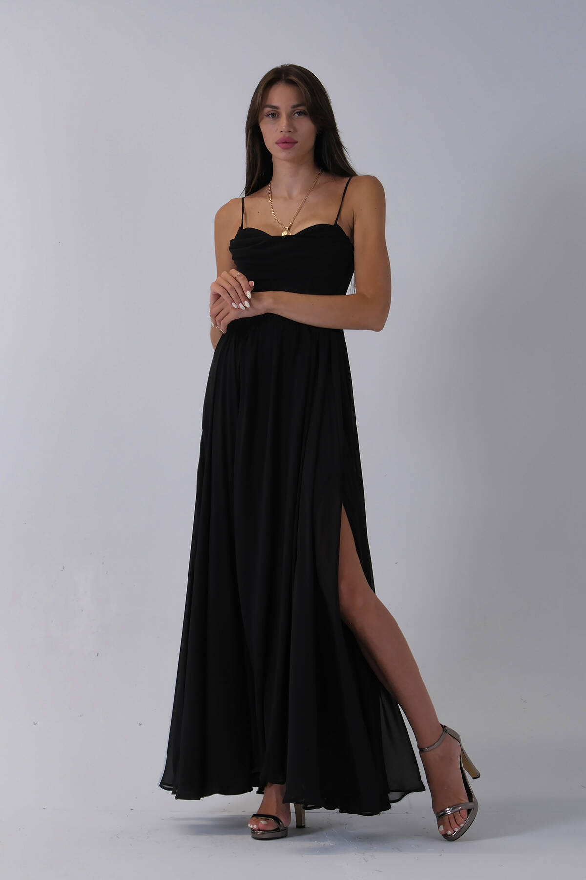 Siyah Askılı Drapeli Uzun Şifon Abiye 08020032.01 - Ardanewline