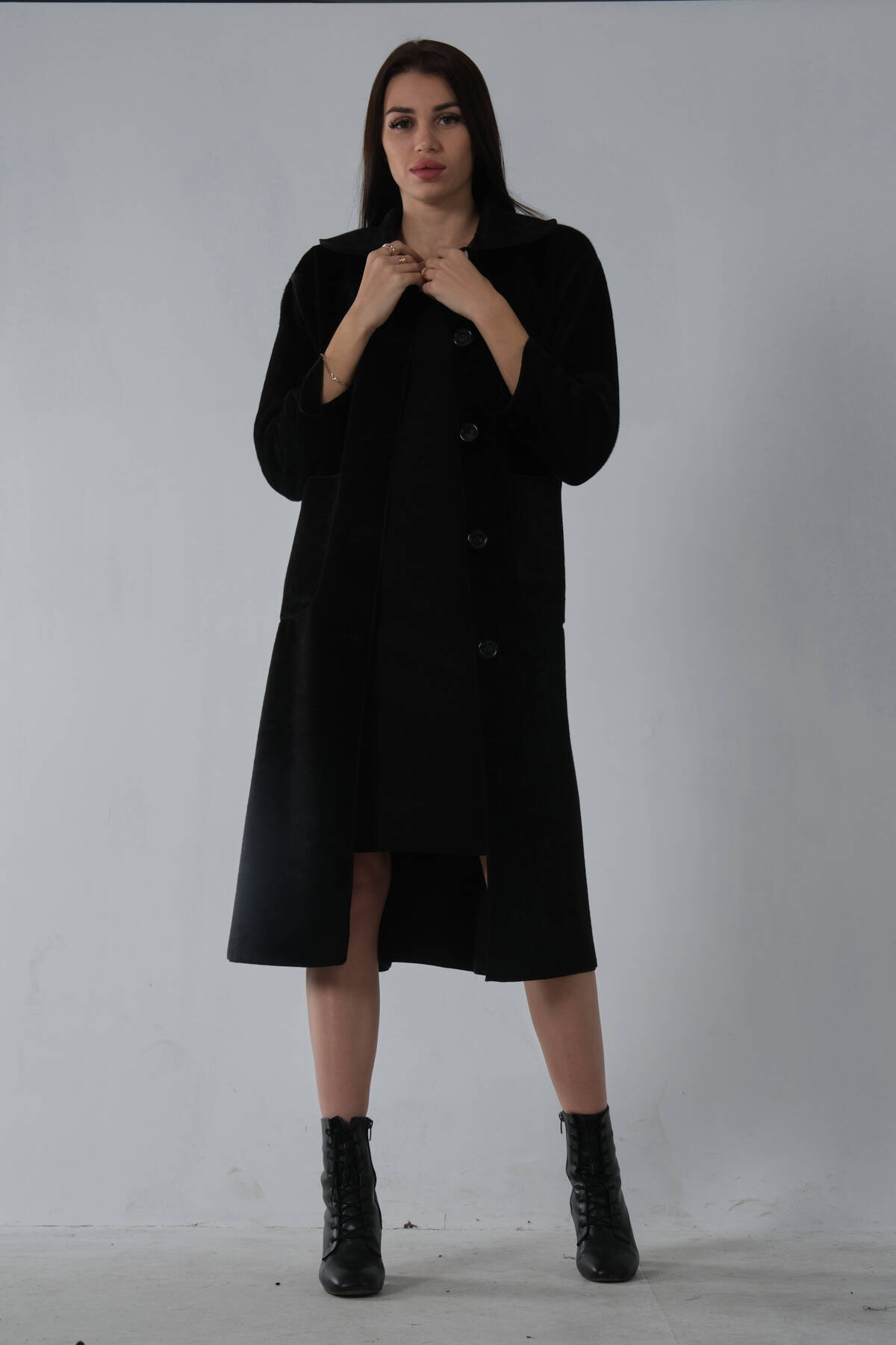 Siyah Bebe Yaka Çift Cepli Kaban 31050686.01 - Ardanewline