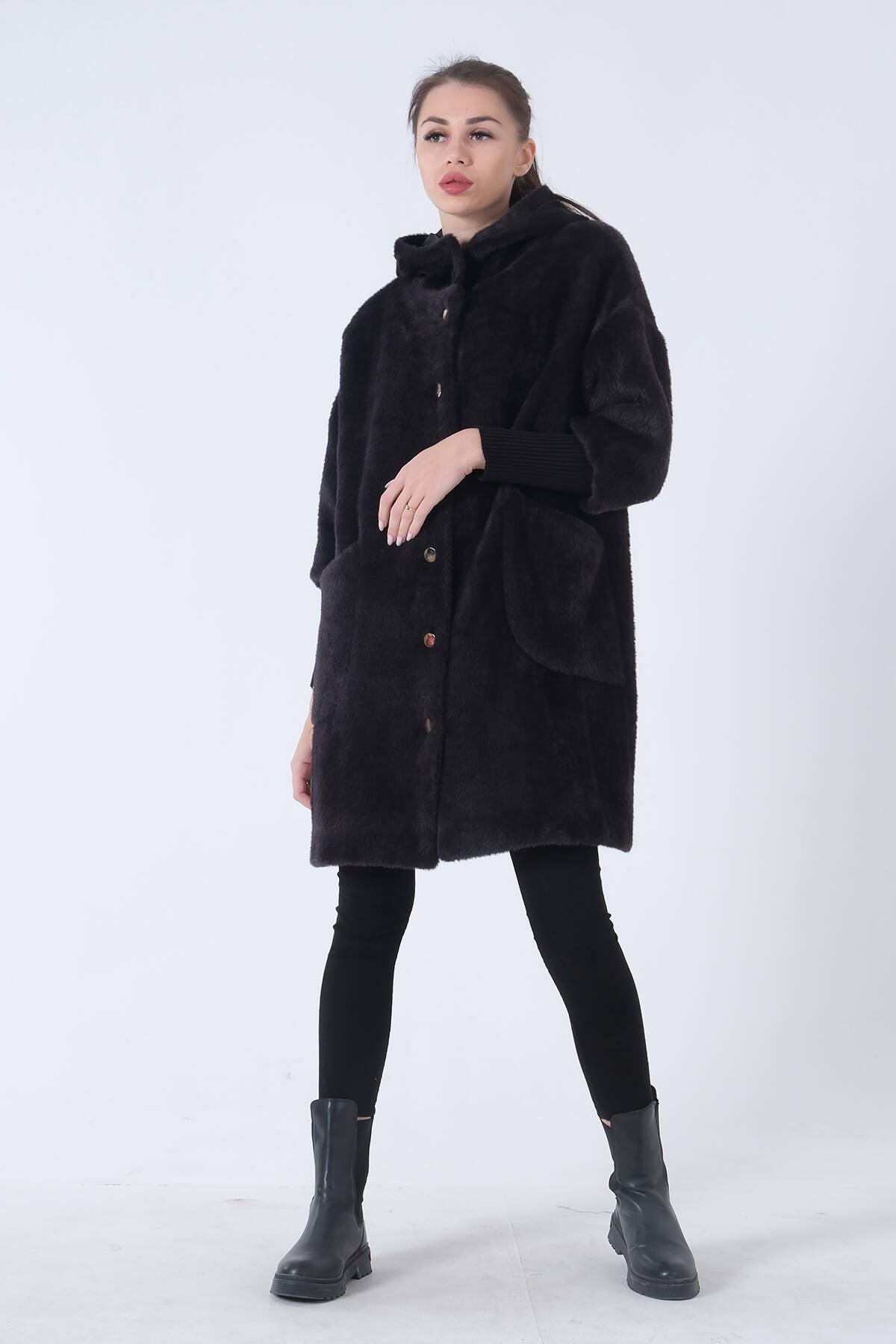 Siyah Gold Düğmeli Kapüşonlu Yün Peluş Kaban 44510388.01 - Ardanewline (1)