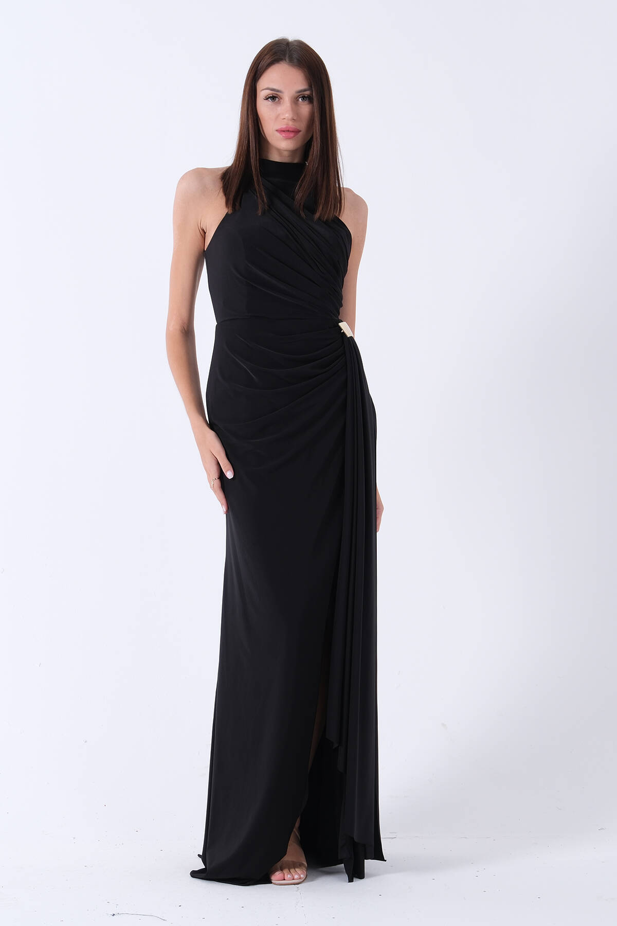 Siyah Halter Yaka Drapeli Beli Gold Toka Detaylı Straplez Abiye 9705862.01 - ArdaNewline