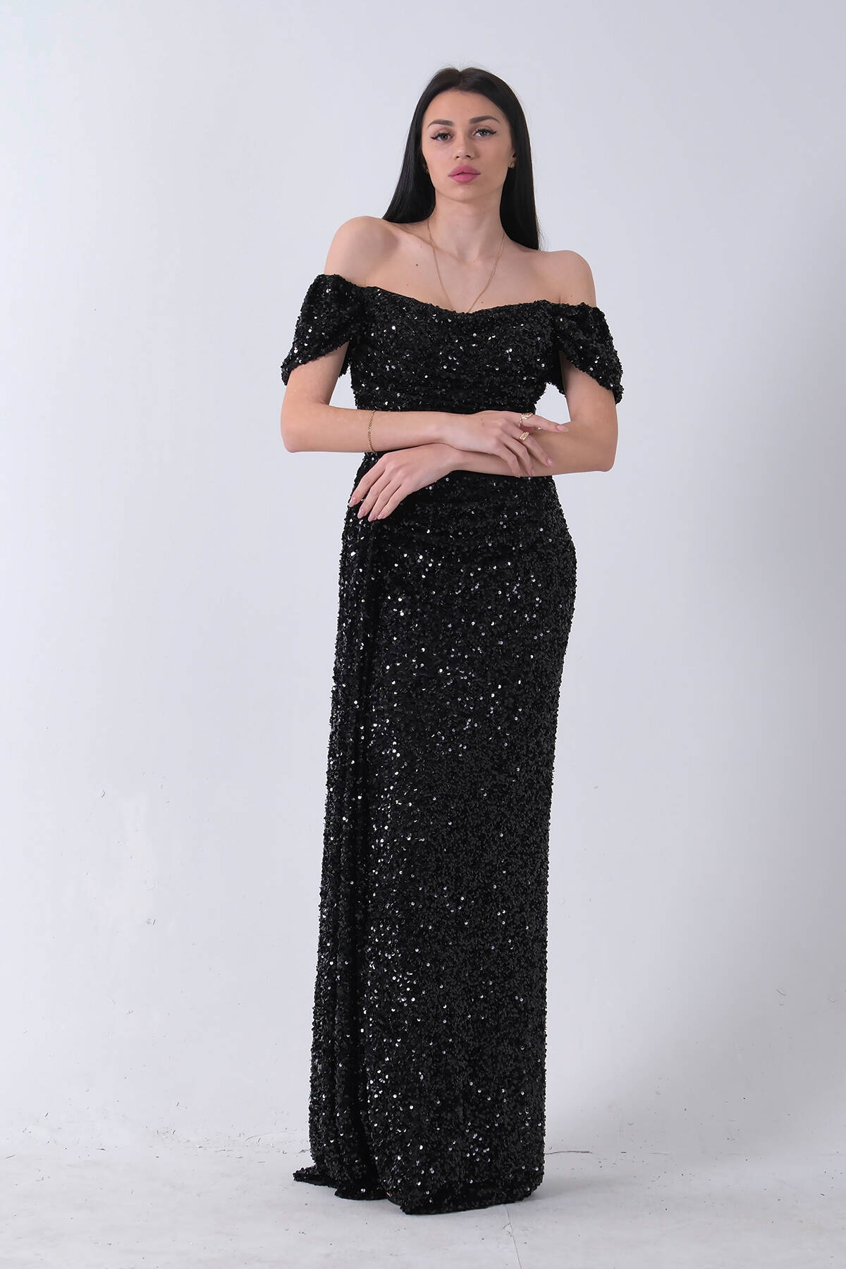 Siyah Kadın Omzu Açık Payetli Yırtmaçlı Uzun Abiye Elbise 9705544.01 - Ardanewline