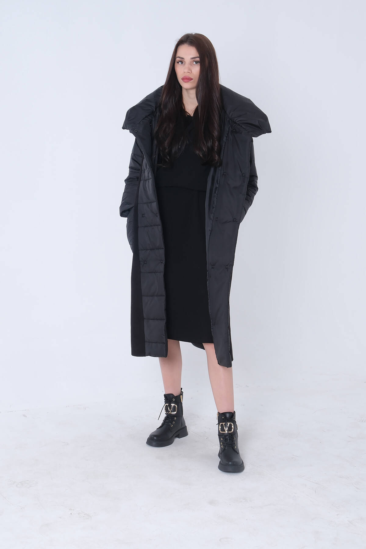 Siyah Kapitone Detaylı Kaşe Kaban 44510261.01 - Ardanewline