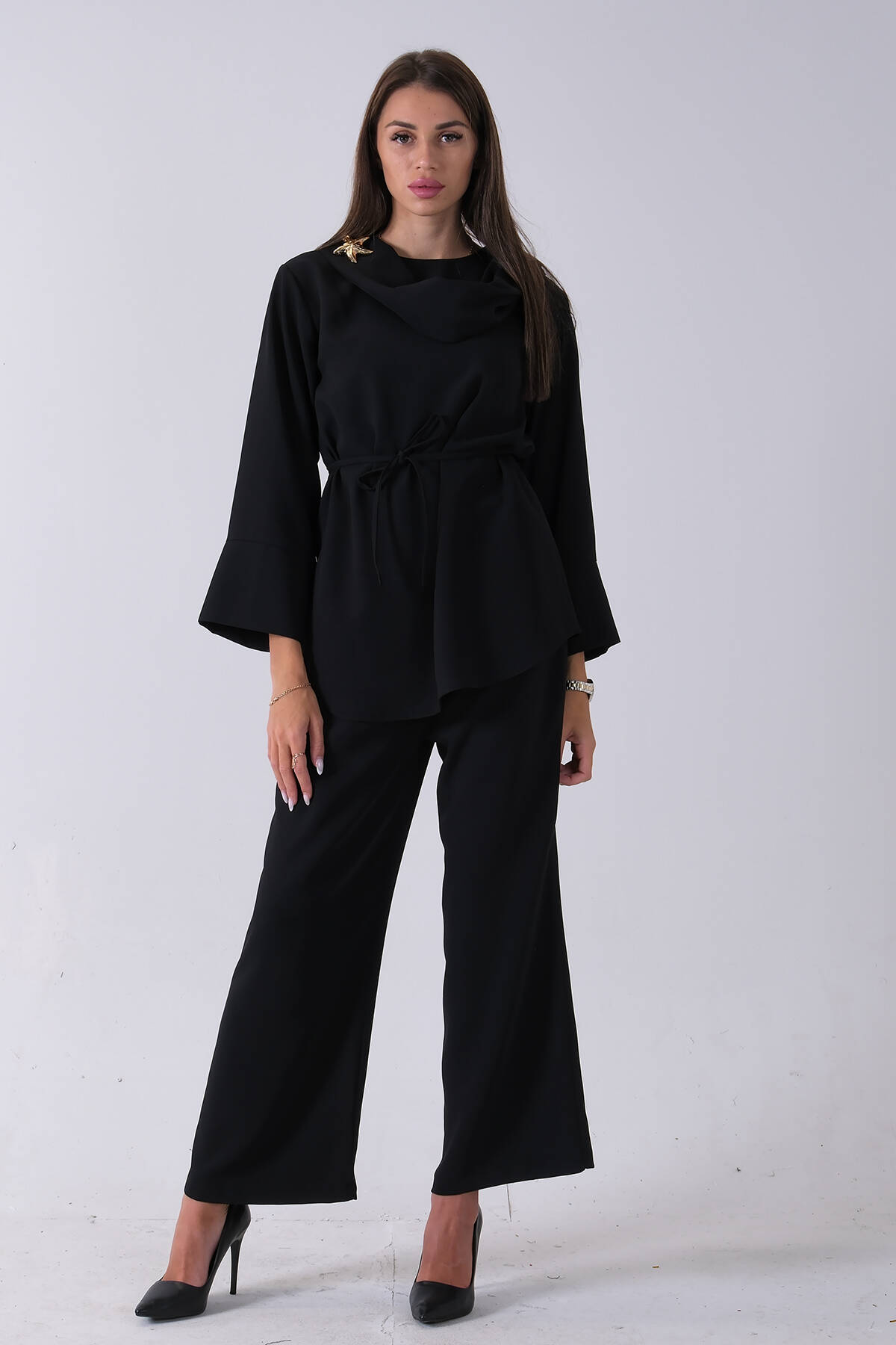 Siyah Şal Yaka Üzeri Broş Detaylı Pantolonlu Takım 4592270.01 - Ardanewline
