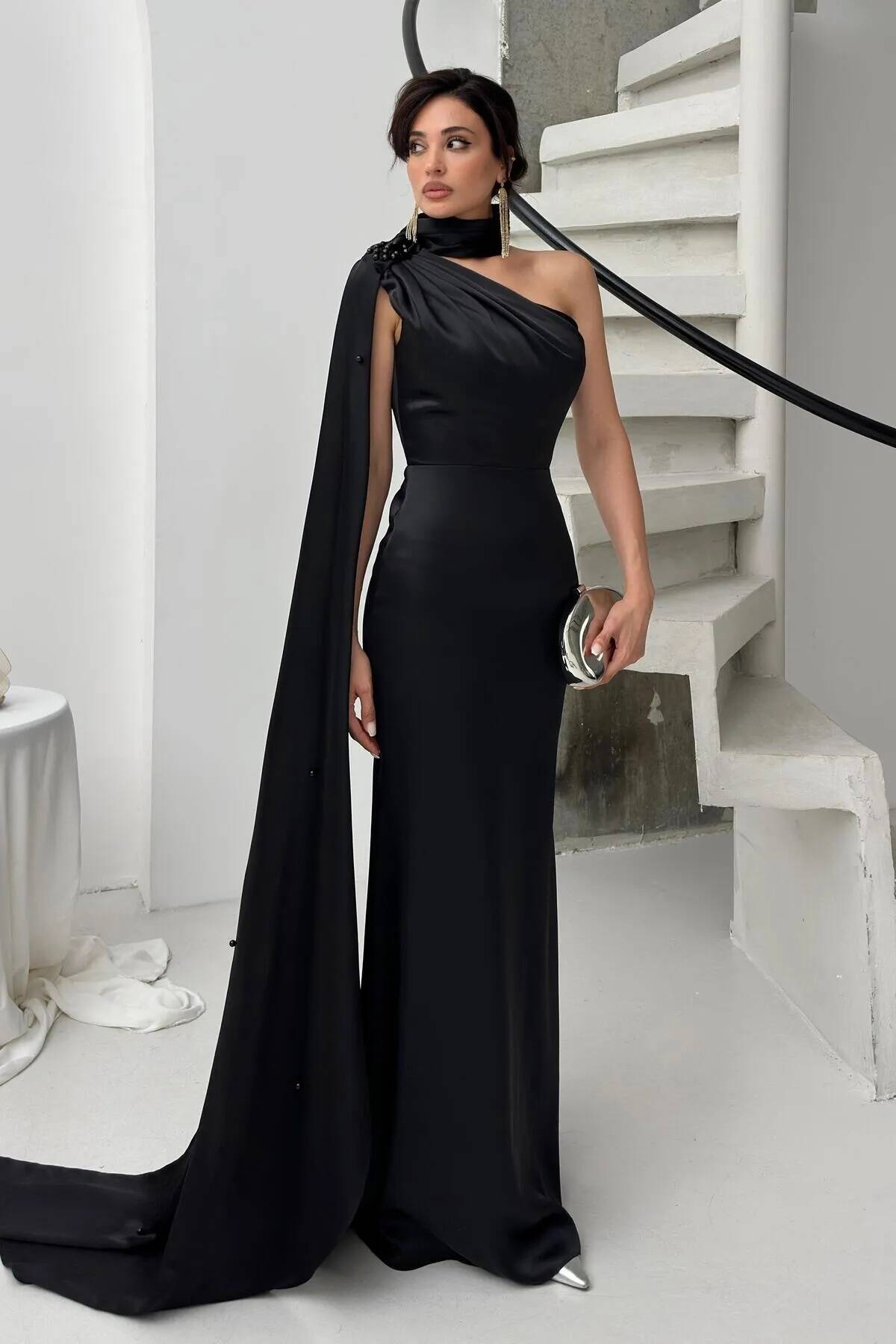 Siyah Yaka Kuşak Detaylı Tek Omuz Abiye 0801099.01 - Ardanewline