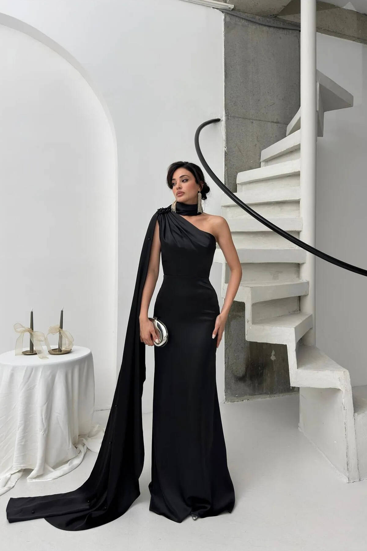 Siyah Yaka Kuşak Detaylı Tek Omuz Abiye 0801099.01 - Ardanewline (1)